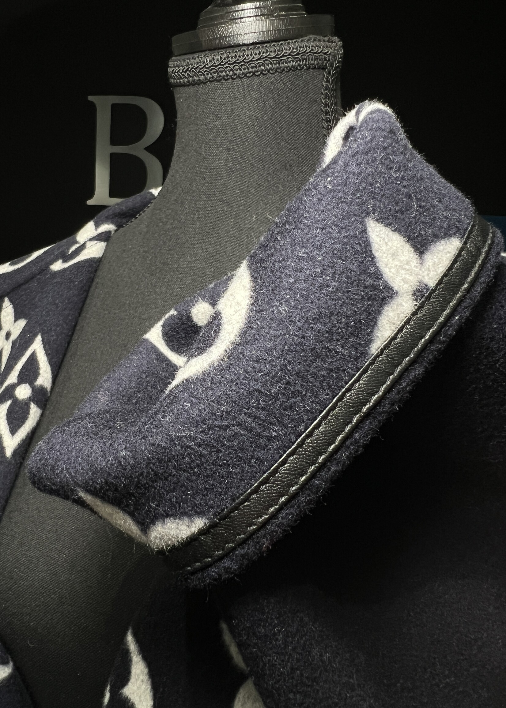 Louis Vuitton Louis Vuitton Belted Logo Jacket