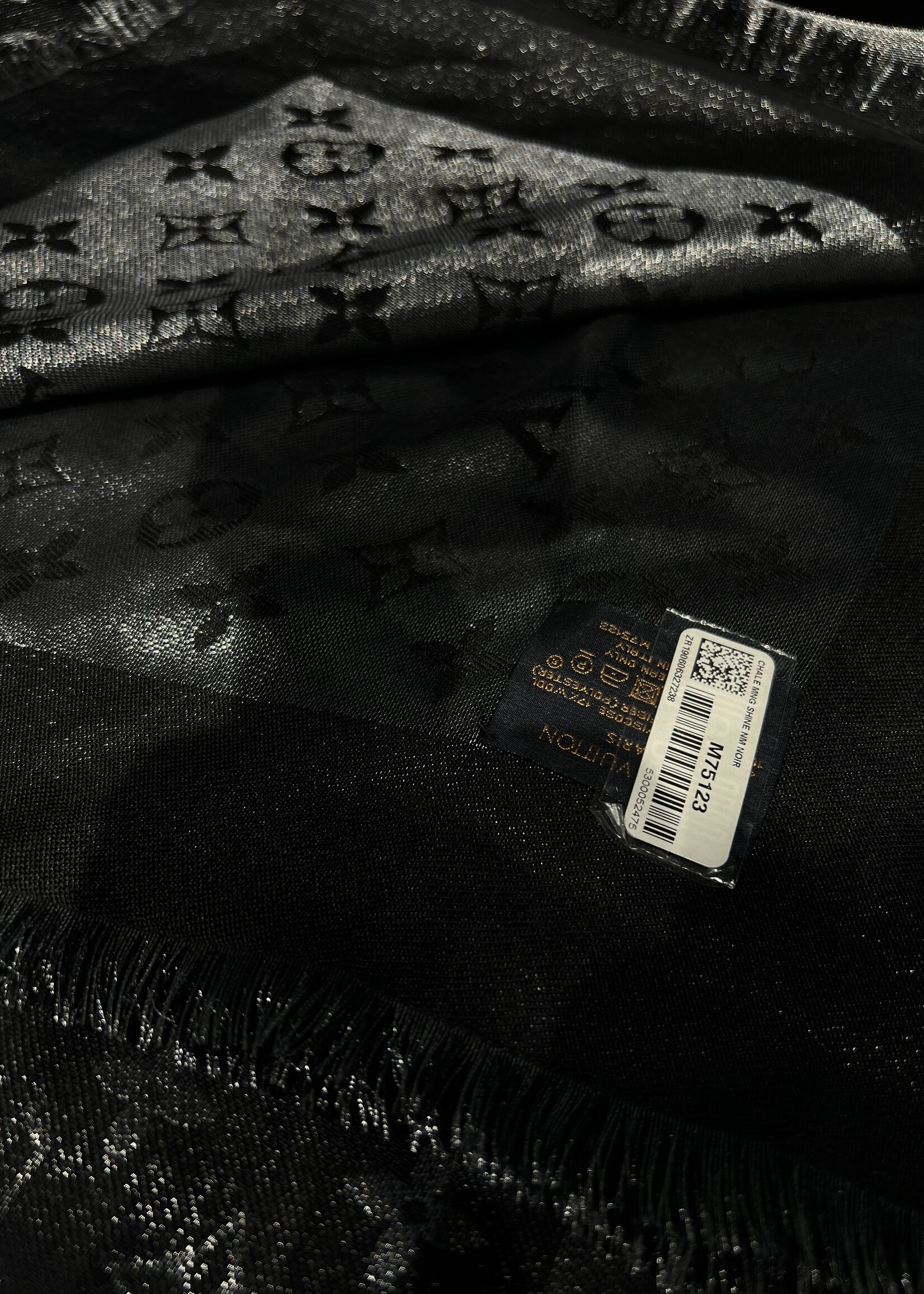 Louis Vuitton Louis Vuitton Monogram Metallic Shawl