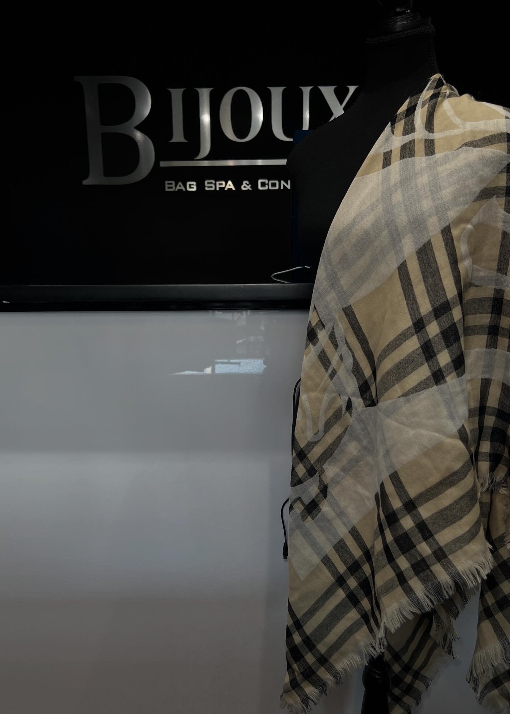 Burberry Burberry EKD Wool Blend Scarf