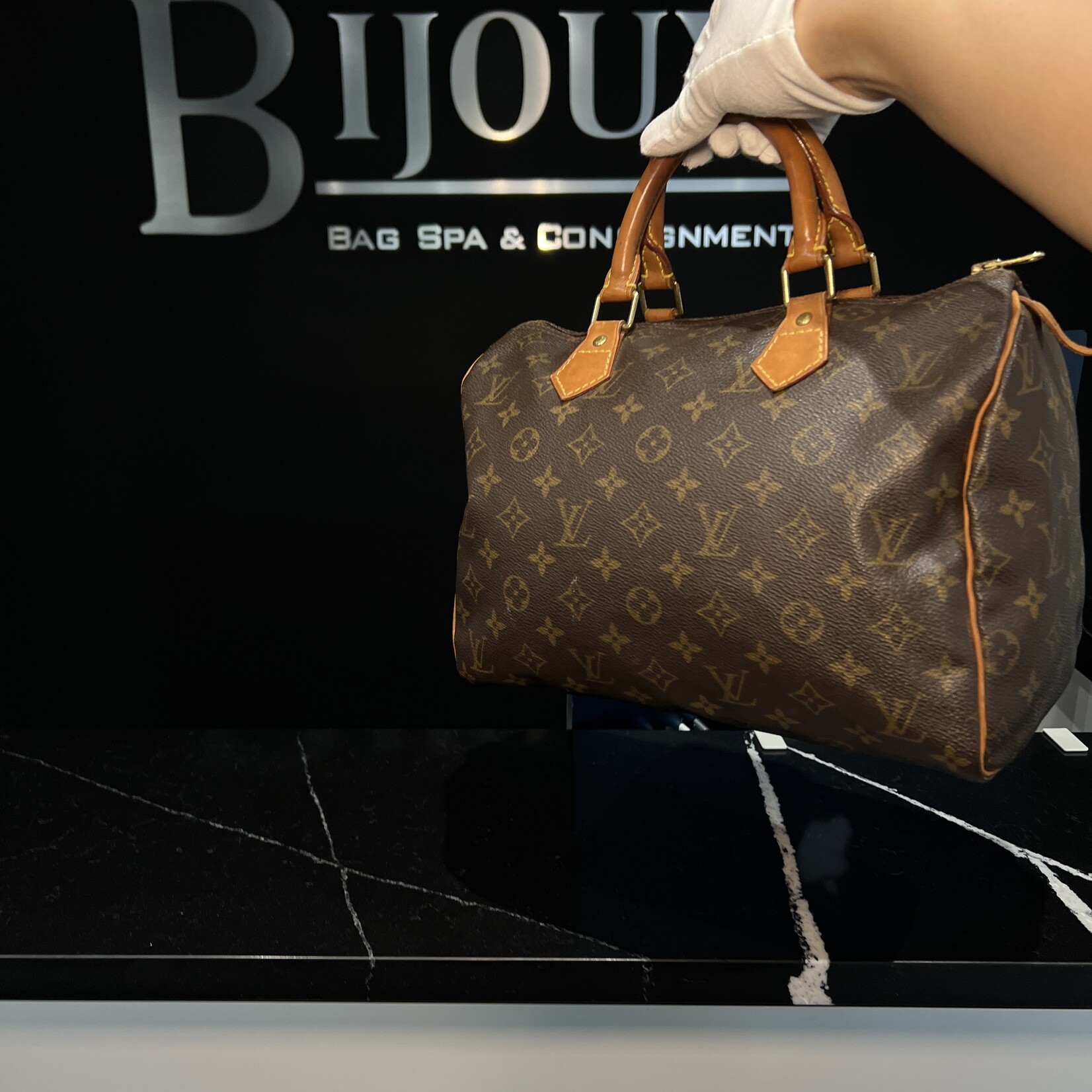 Louis Vuitton SOLD - Louis Vuitton Monogram Speedy 30
