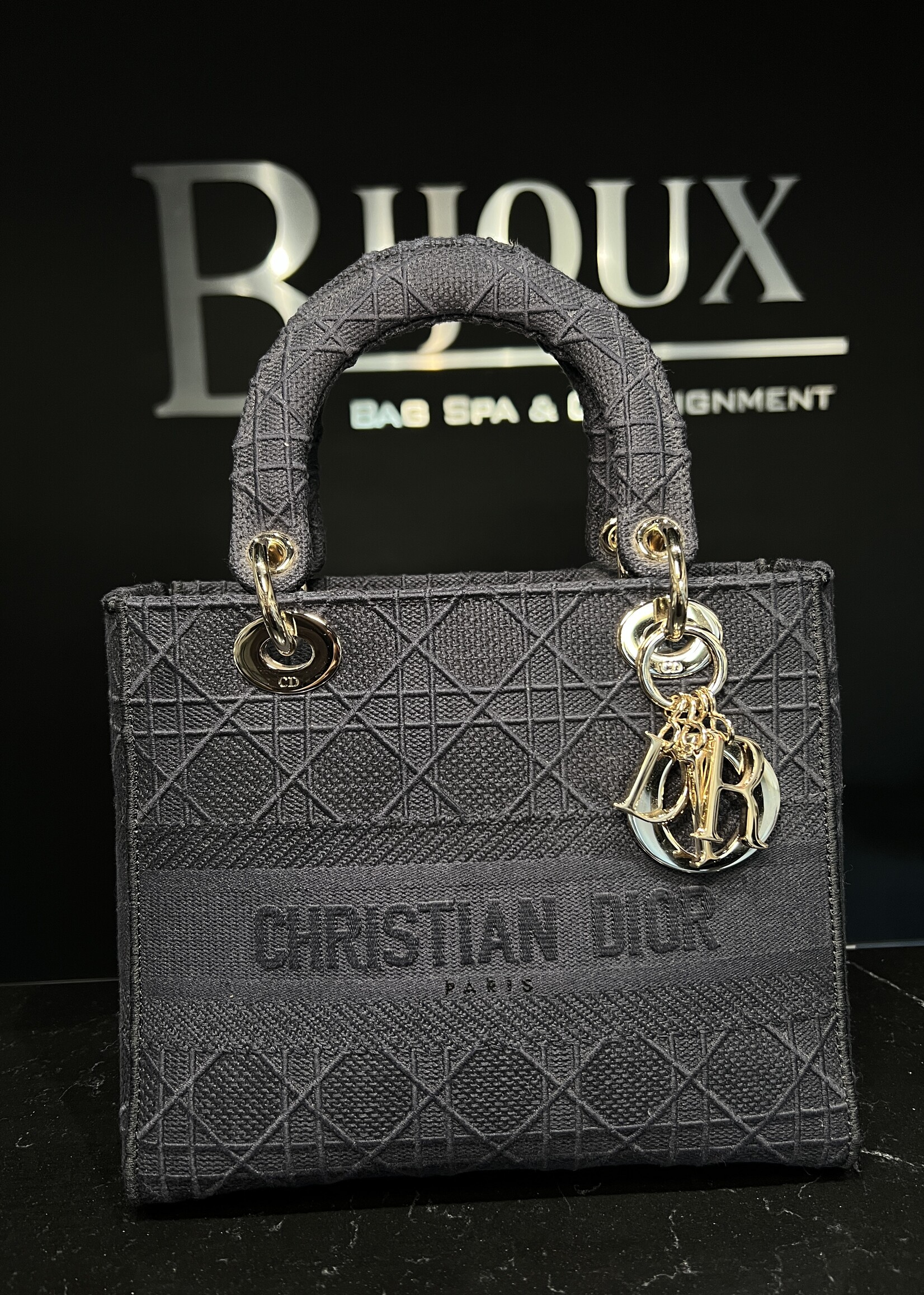Christian Dior SOLD - Dior D Light Medium Lady