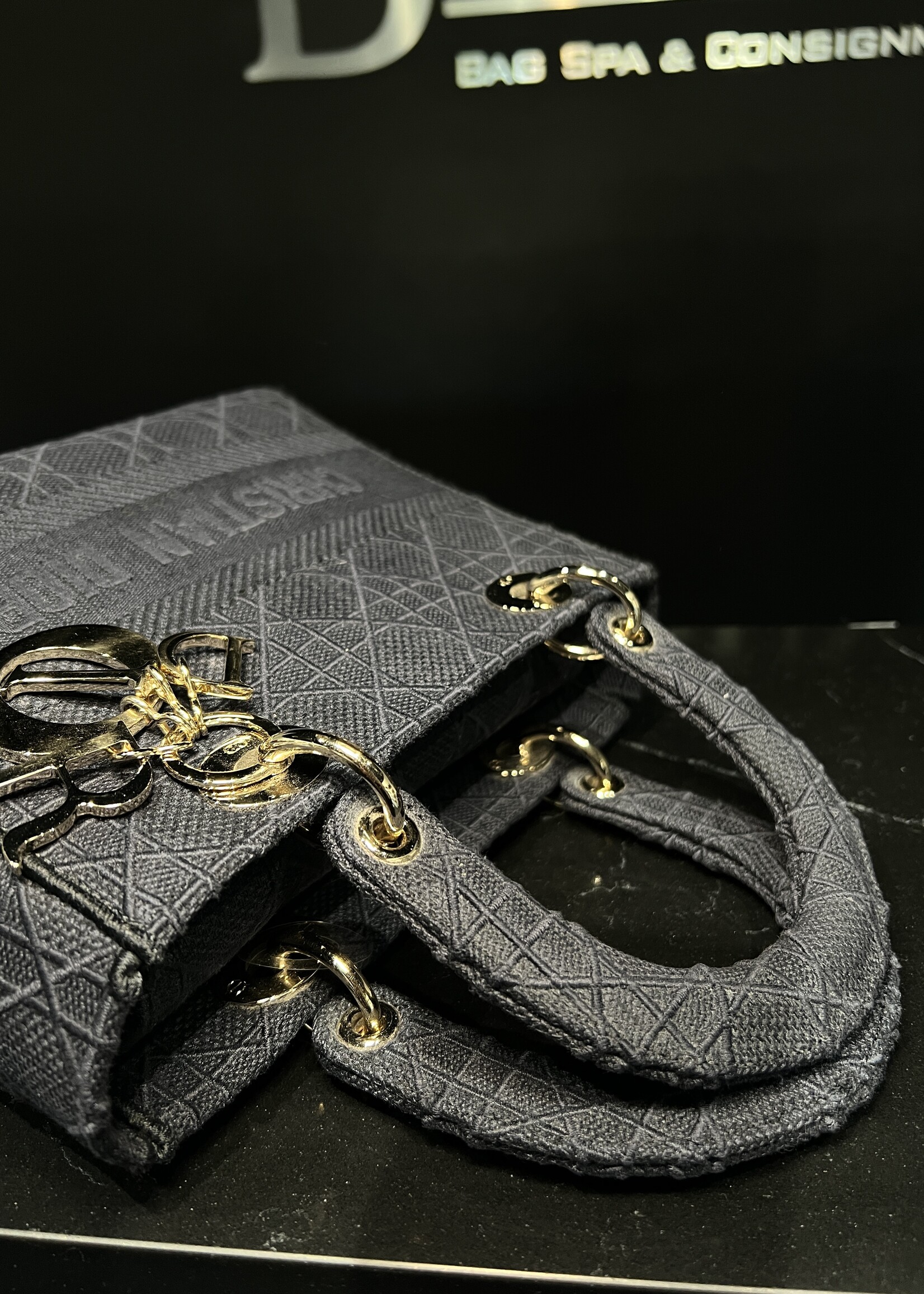 Christian Dior SOLD - Dior D Light Medium Lady