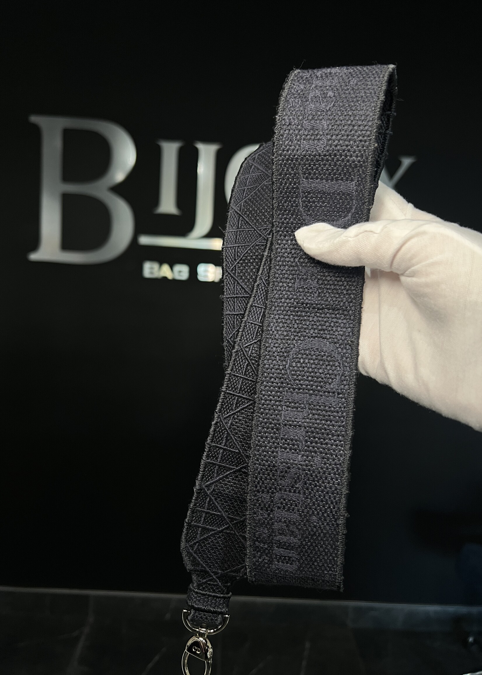 Christian Dior SOLD - Dior D Light Medium Lady