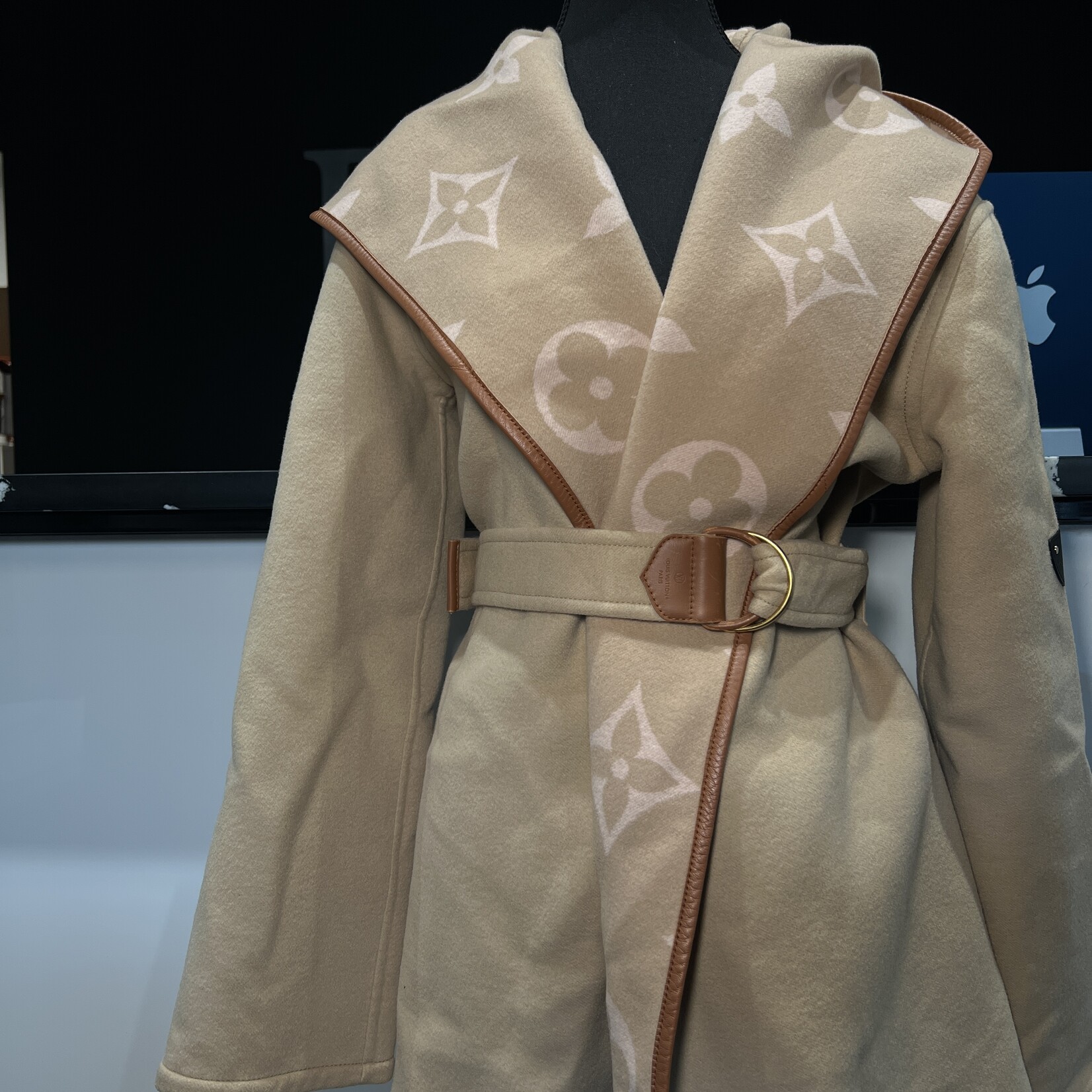 Louis Vuitton Louis Vuitton 2022 Wrap Monogram Coat