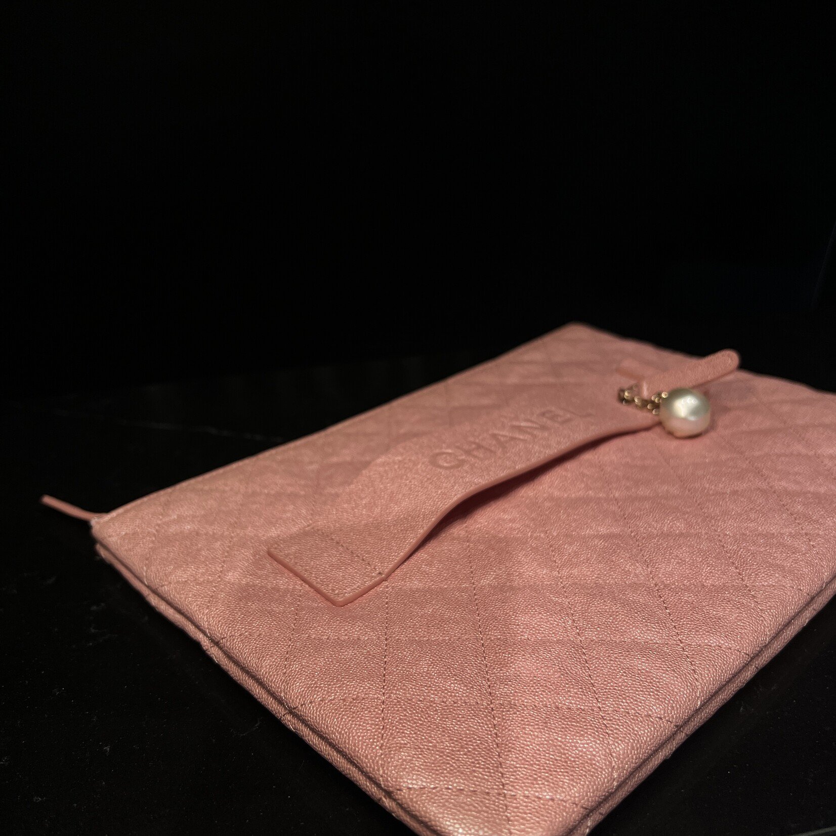 Chanel Chanel Iridescent 19S Pearl Clutch