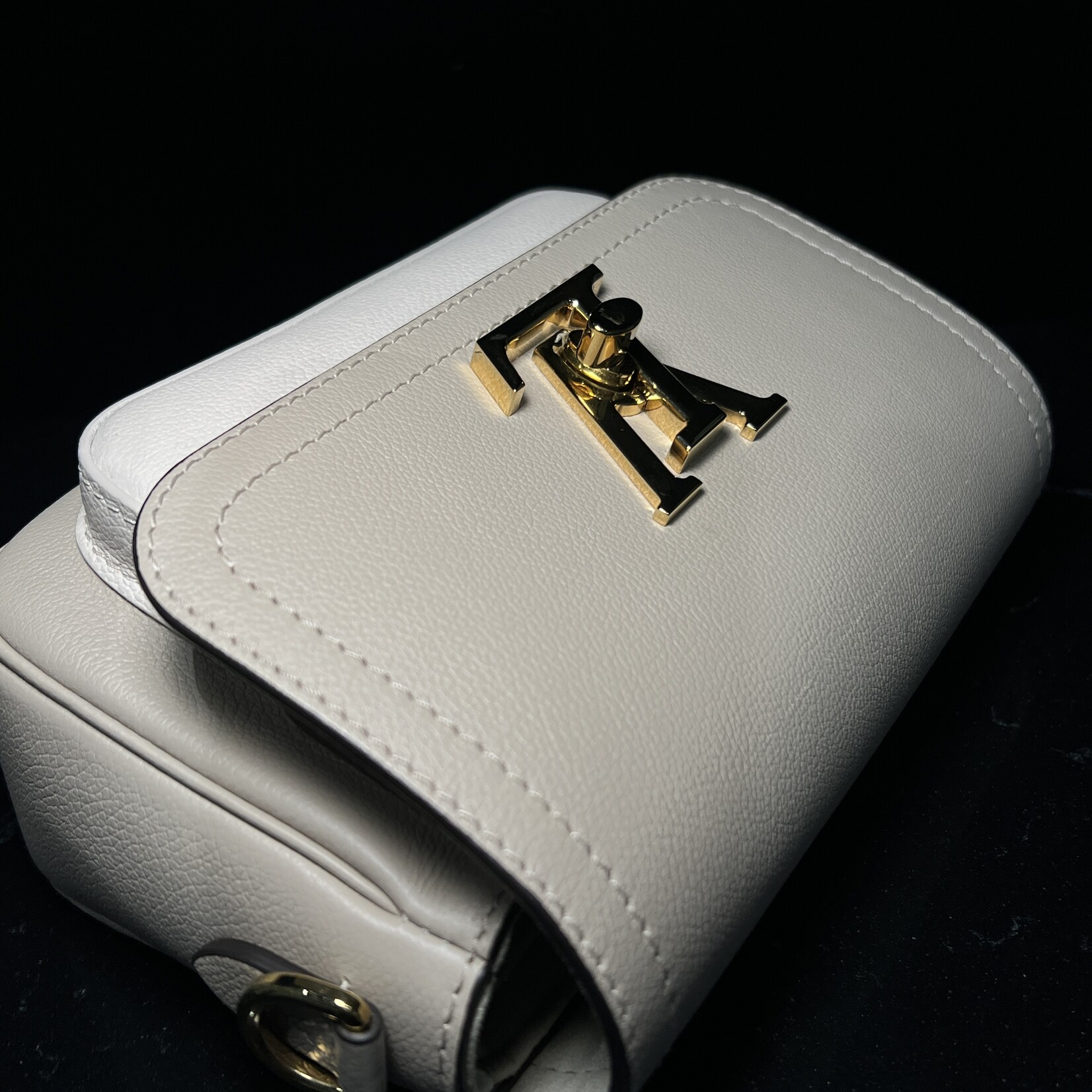 Louis Vuitton Louis Vuitton Tender Lock Me