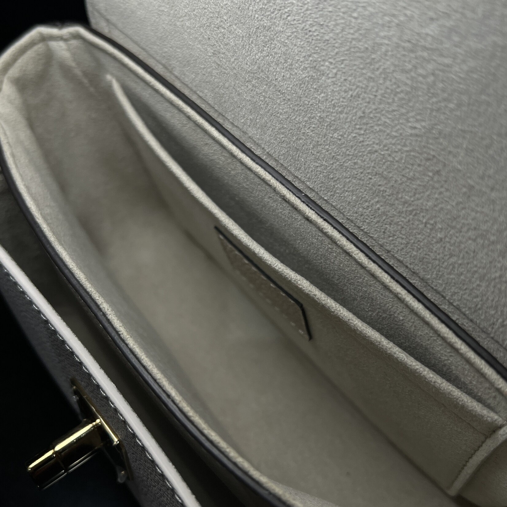 Louis Vuitton Louis Vuitton Tender Lock Me