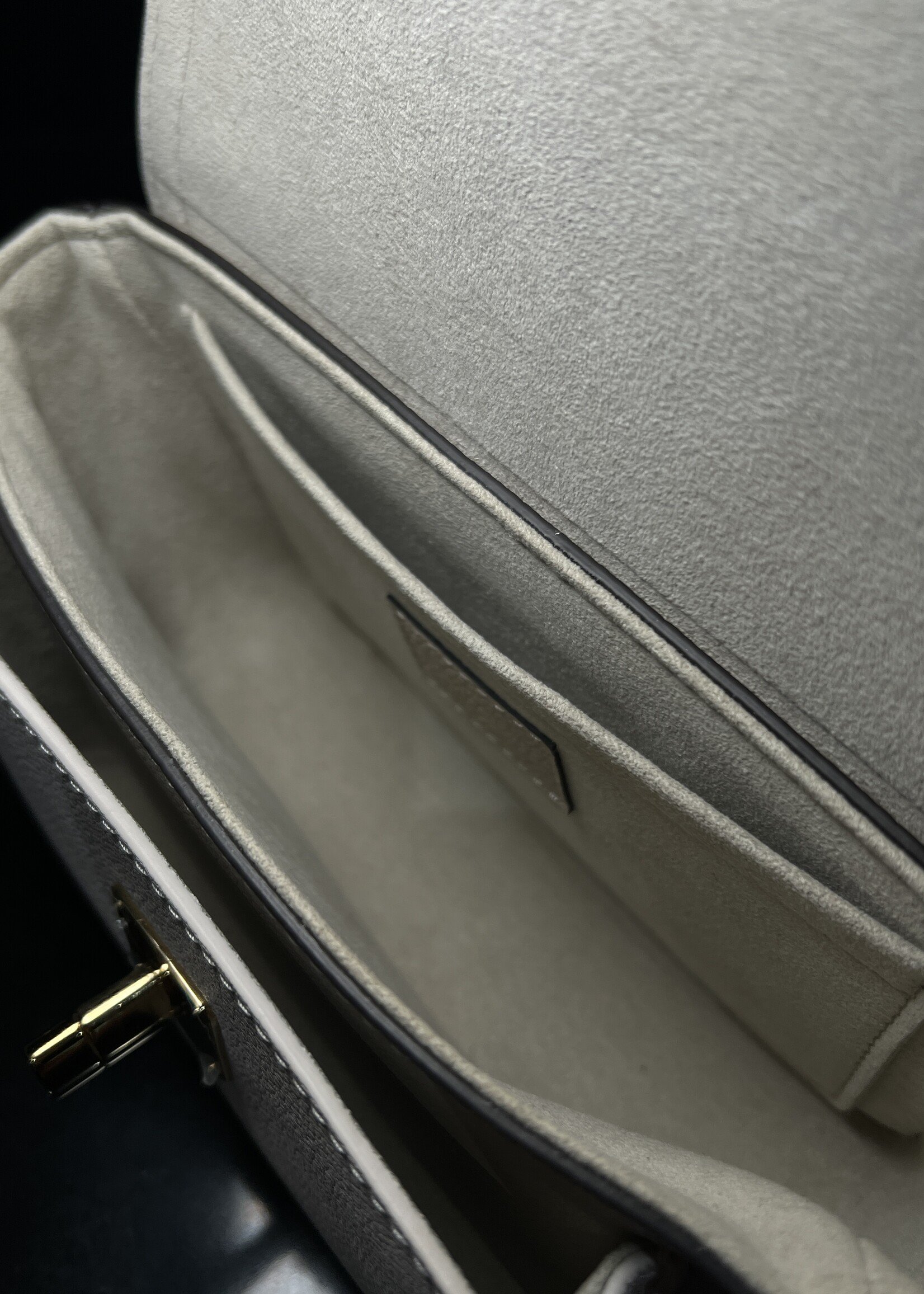 Louis Vuitton Louis Vuitton Tender Lock Me