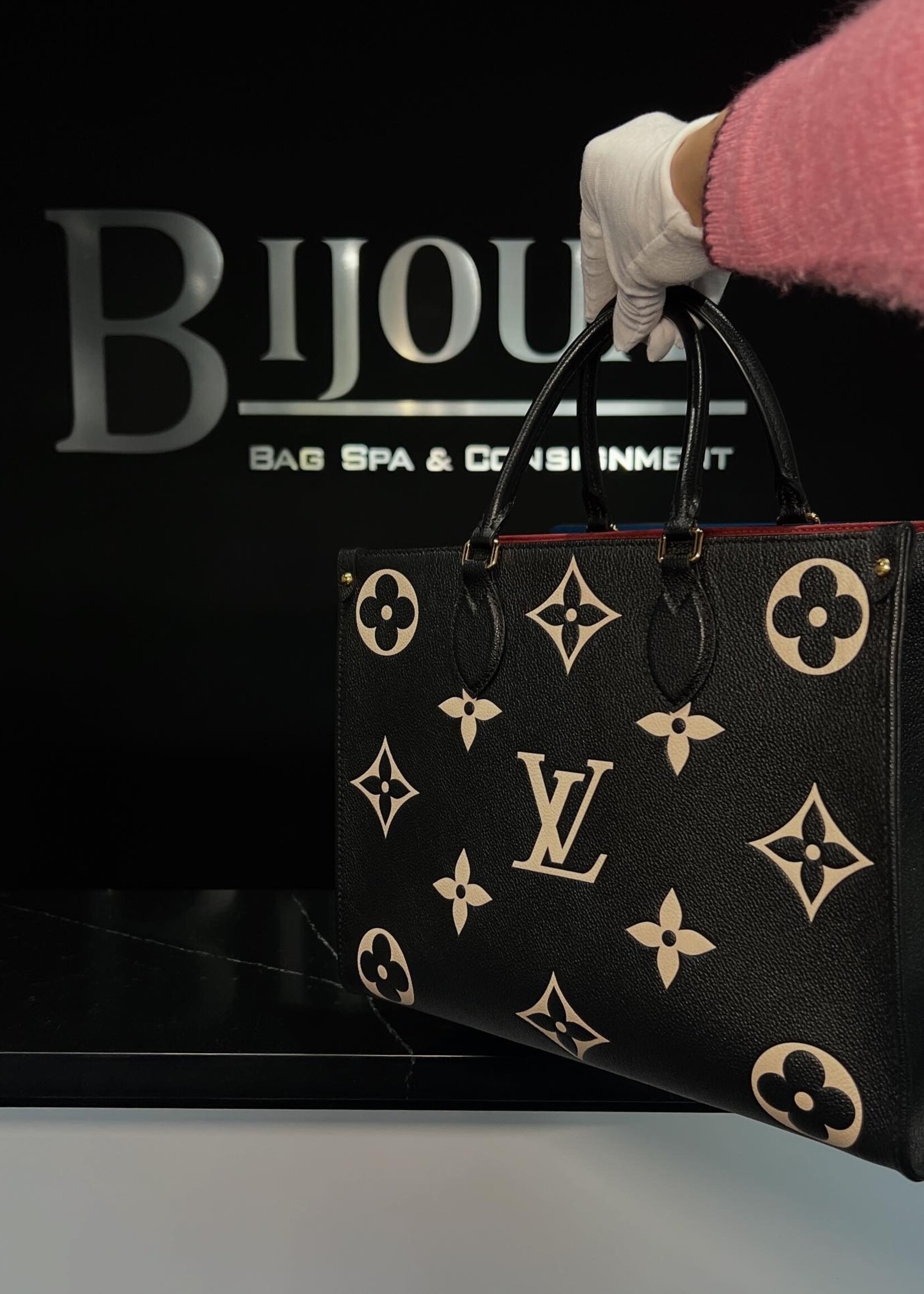 Louis Vuitton SOLD - Louis Vuitton On The Go MM Bicolor