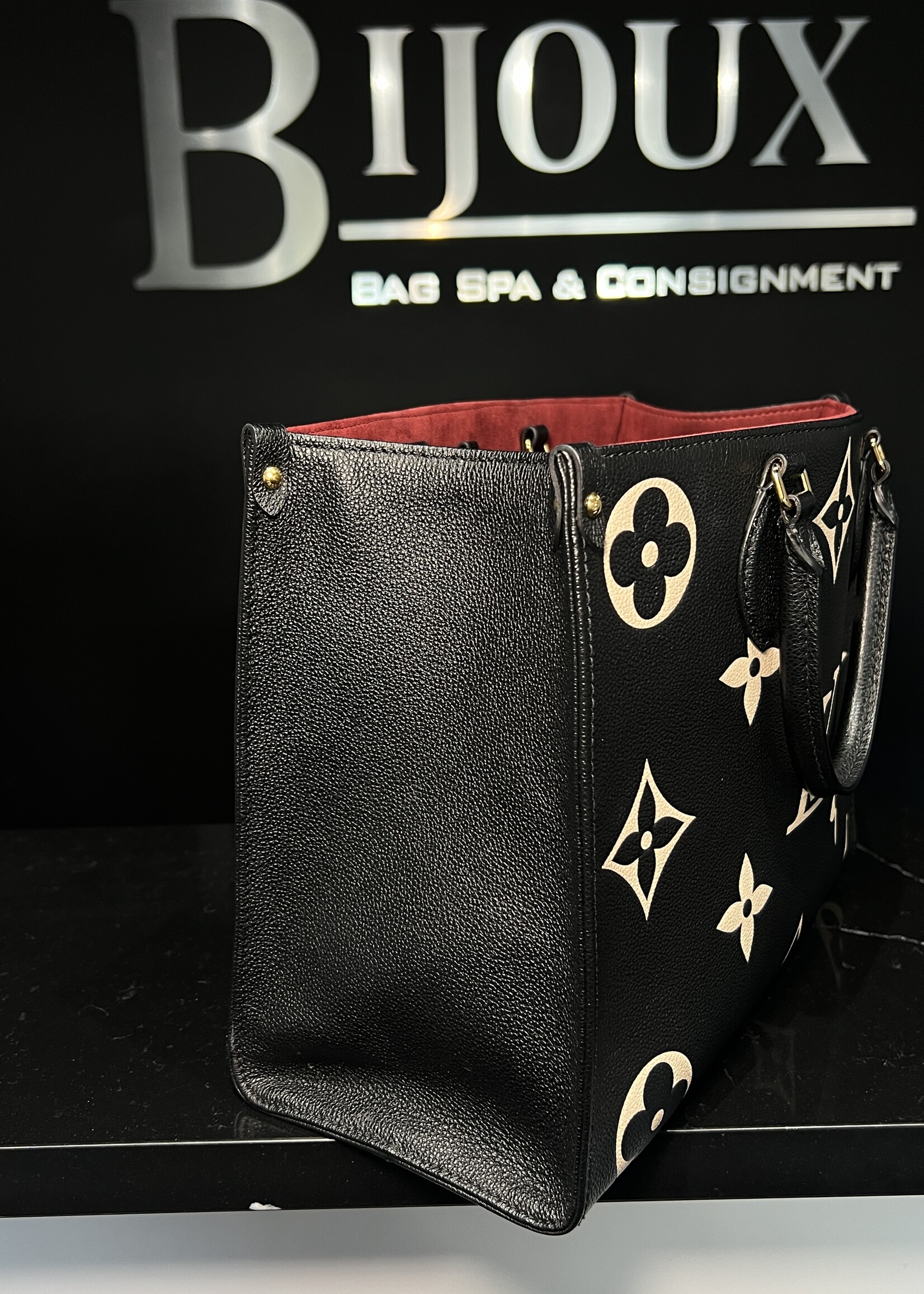 Louis Vuitton Louis Vuitton On The Go MM Bicolor