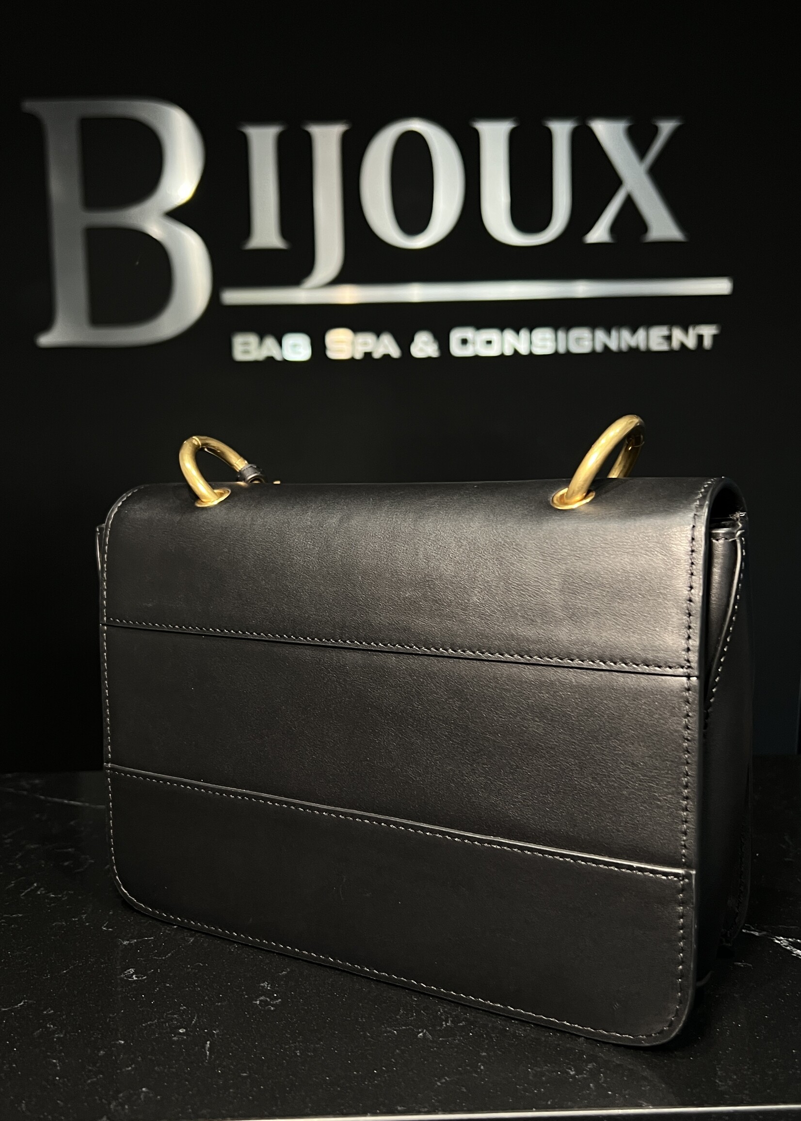 Gucci SOLD - Gucci Margaret Queen Bee  Black