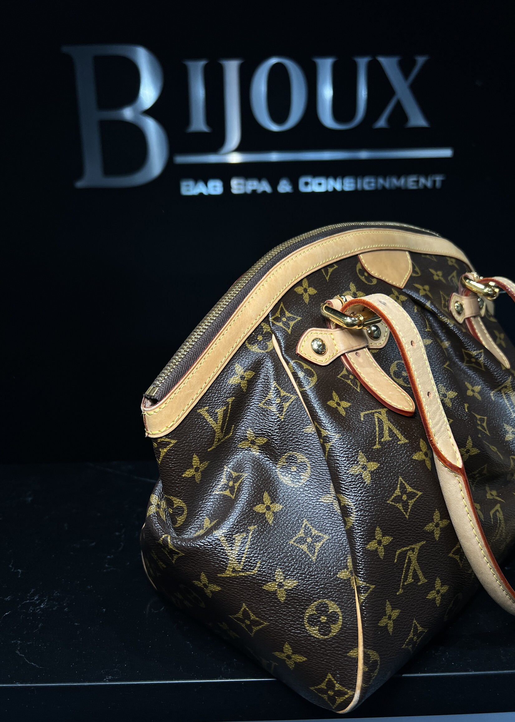 Louis Vuitton SOLD- Louis Vuitton Tivoli GM