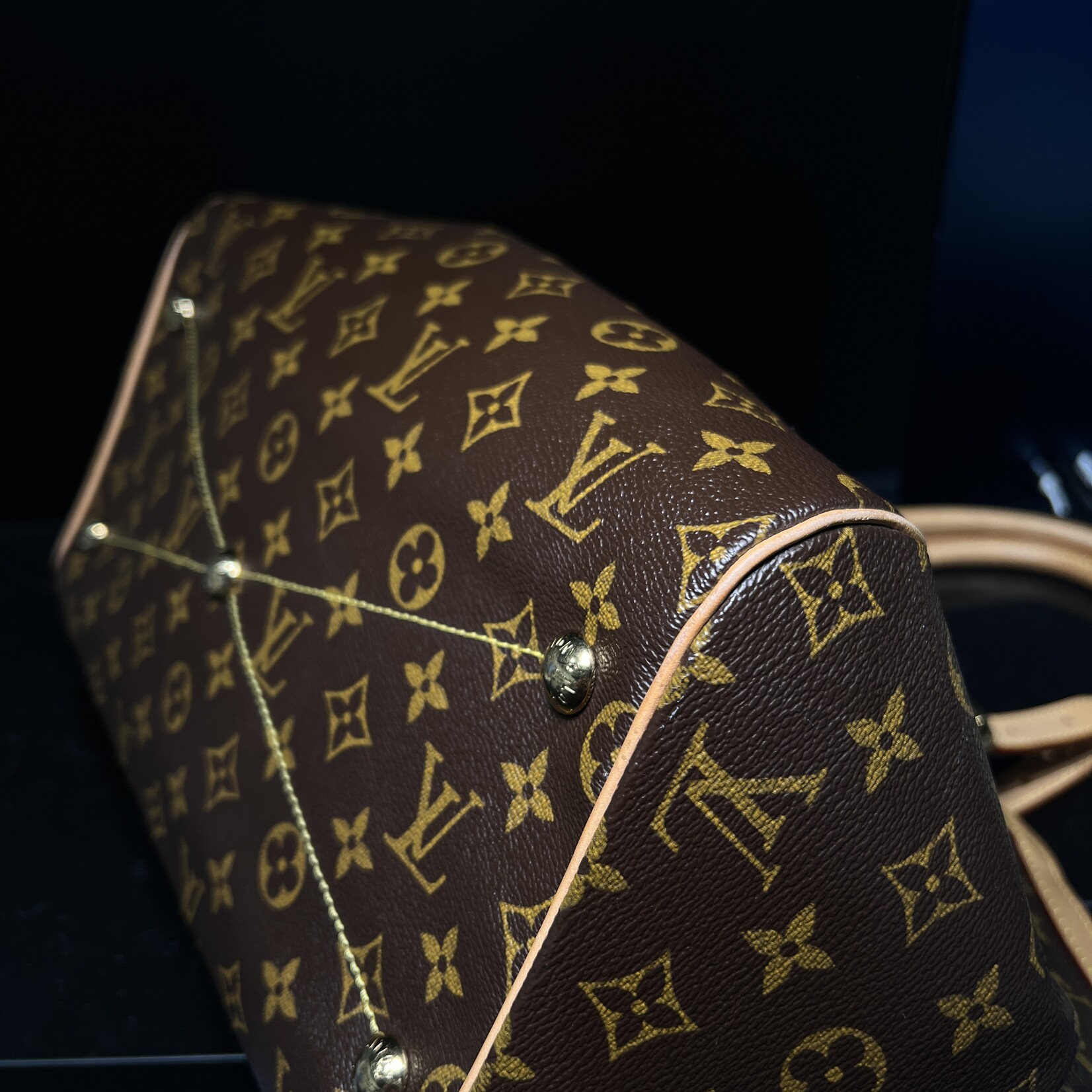 Louis Vuitton SOLD- Louis Vuitton Tivoli GM