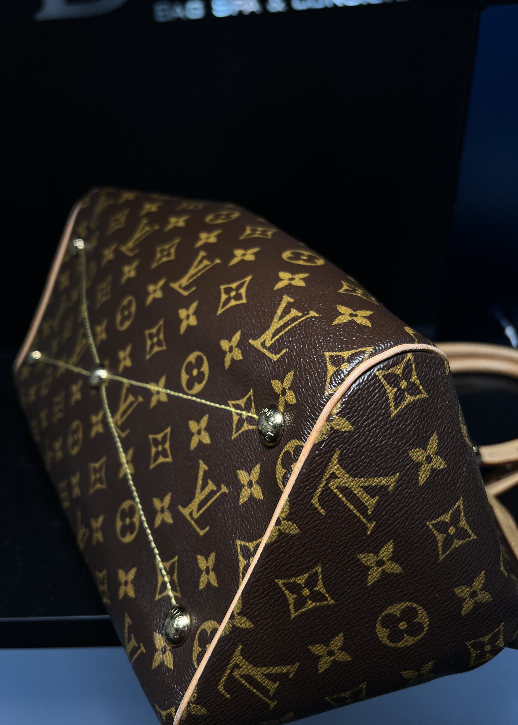 Louis Vuitton SOLD- Louis Vuitton Tivoli GM