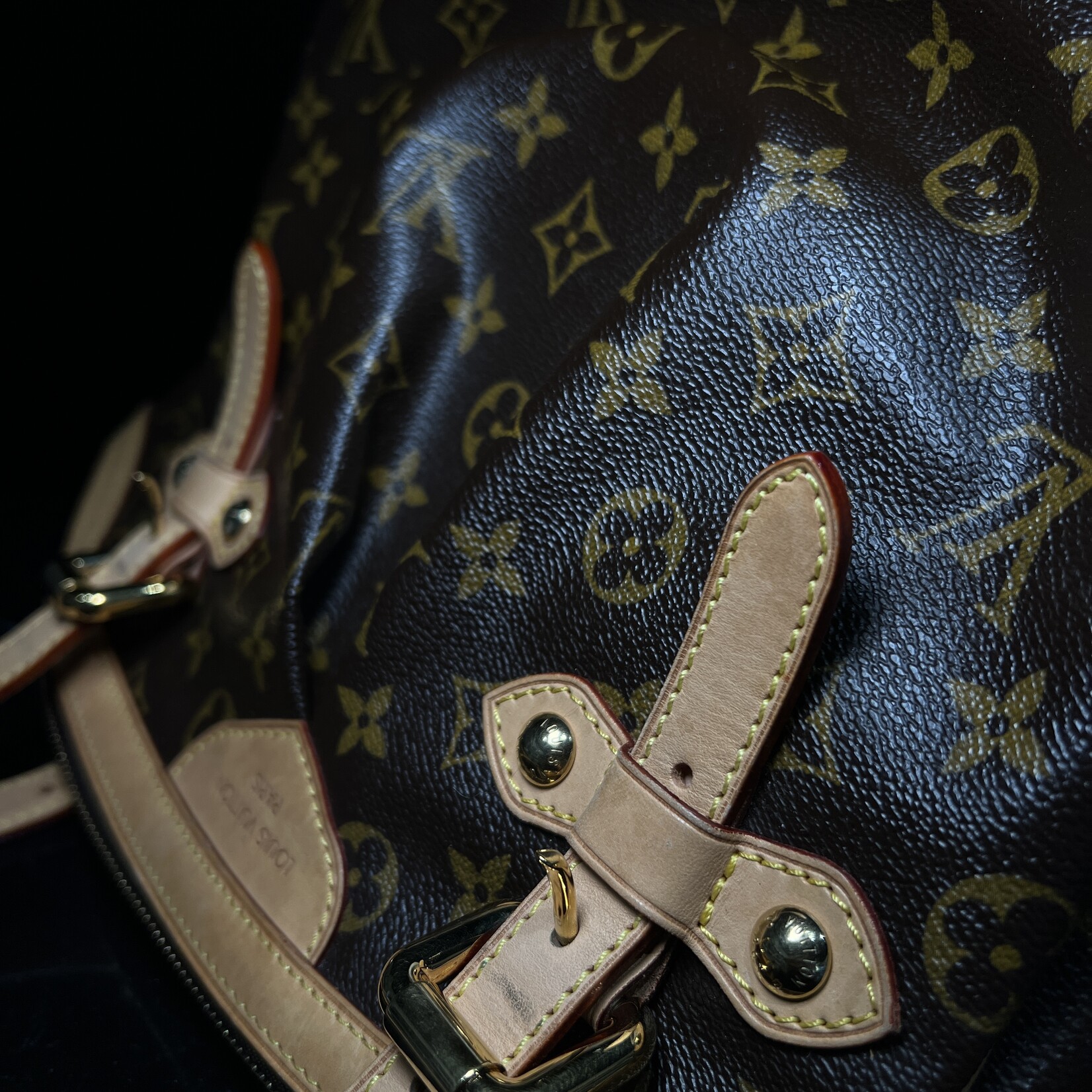 Louis Vuitton SOLD- Louis Vuitton Tivoli GM