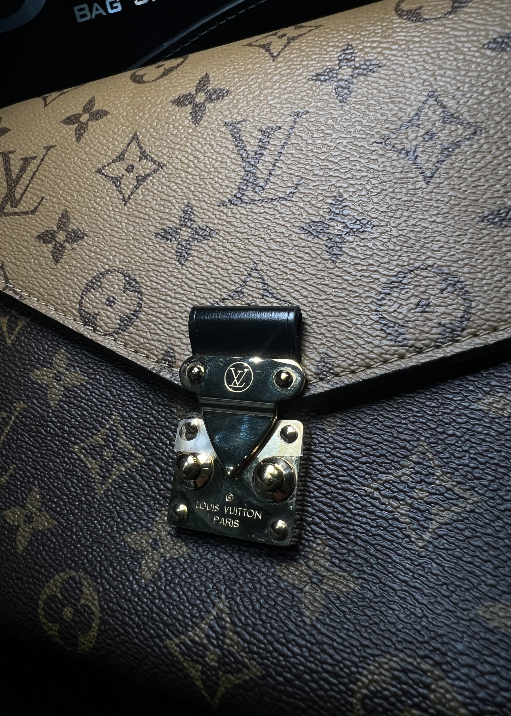 Louis Vuitton SOLD - Pochette Métis Reverse