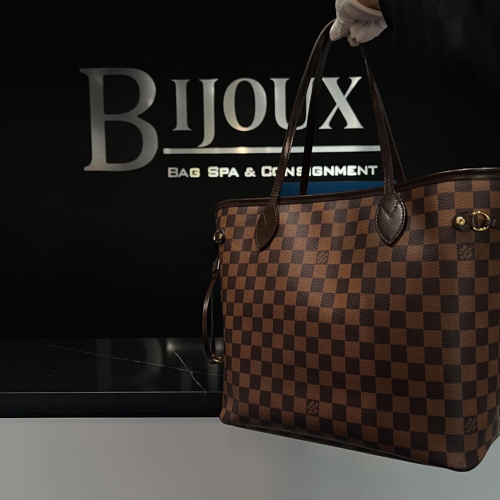 Louis Vuitton SOLD - Neverfull MM Damier Ebene