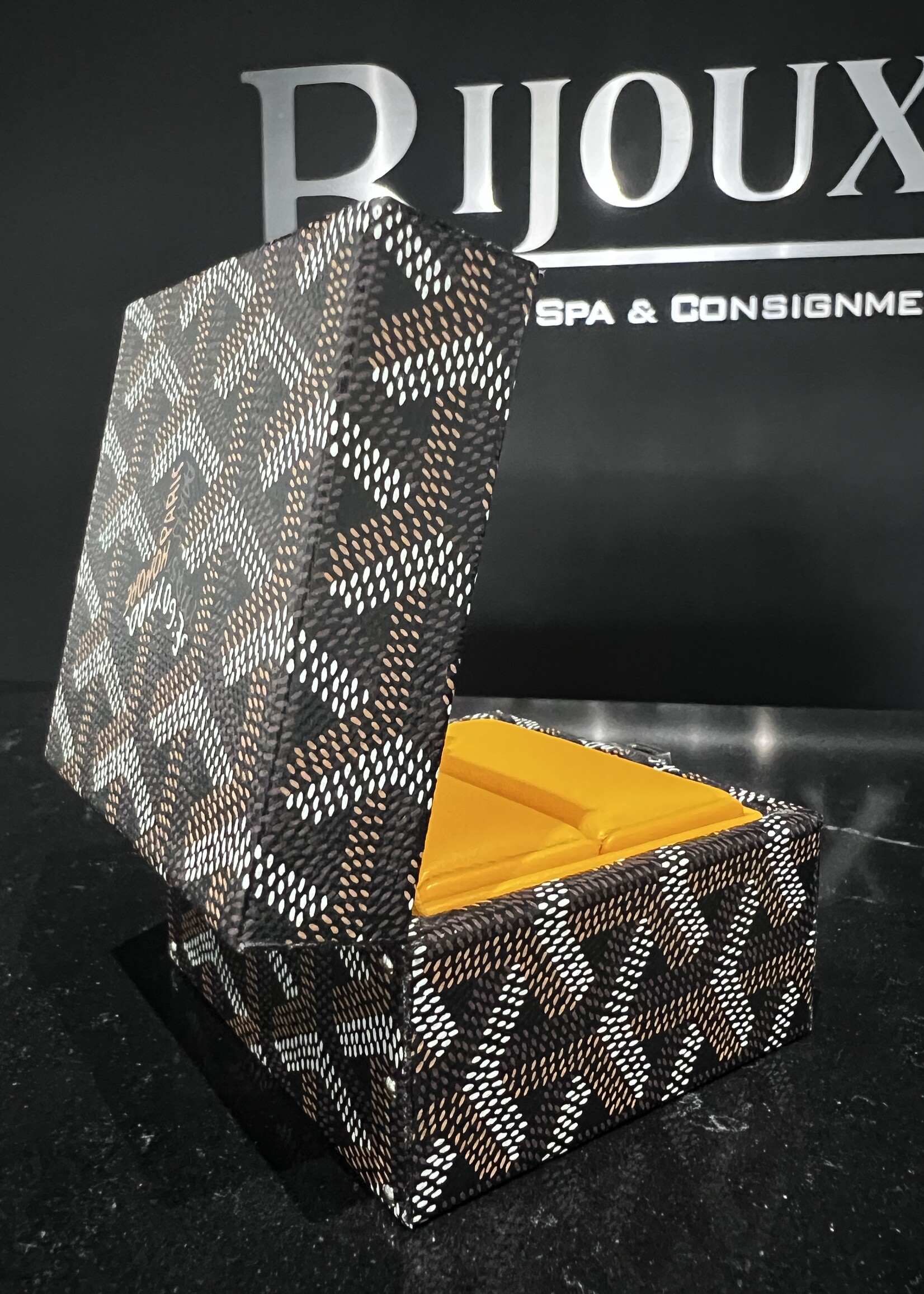 Goyard SOLD - Goyard Ring Box Trunk