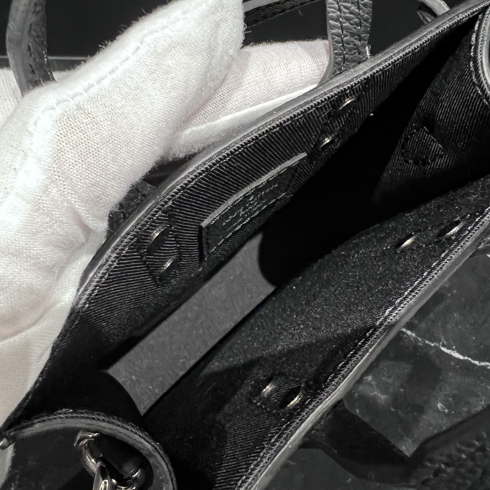 Louis Vuitton Louis Vuitton Sac Plat XS