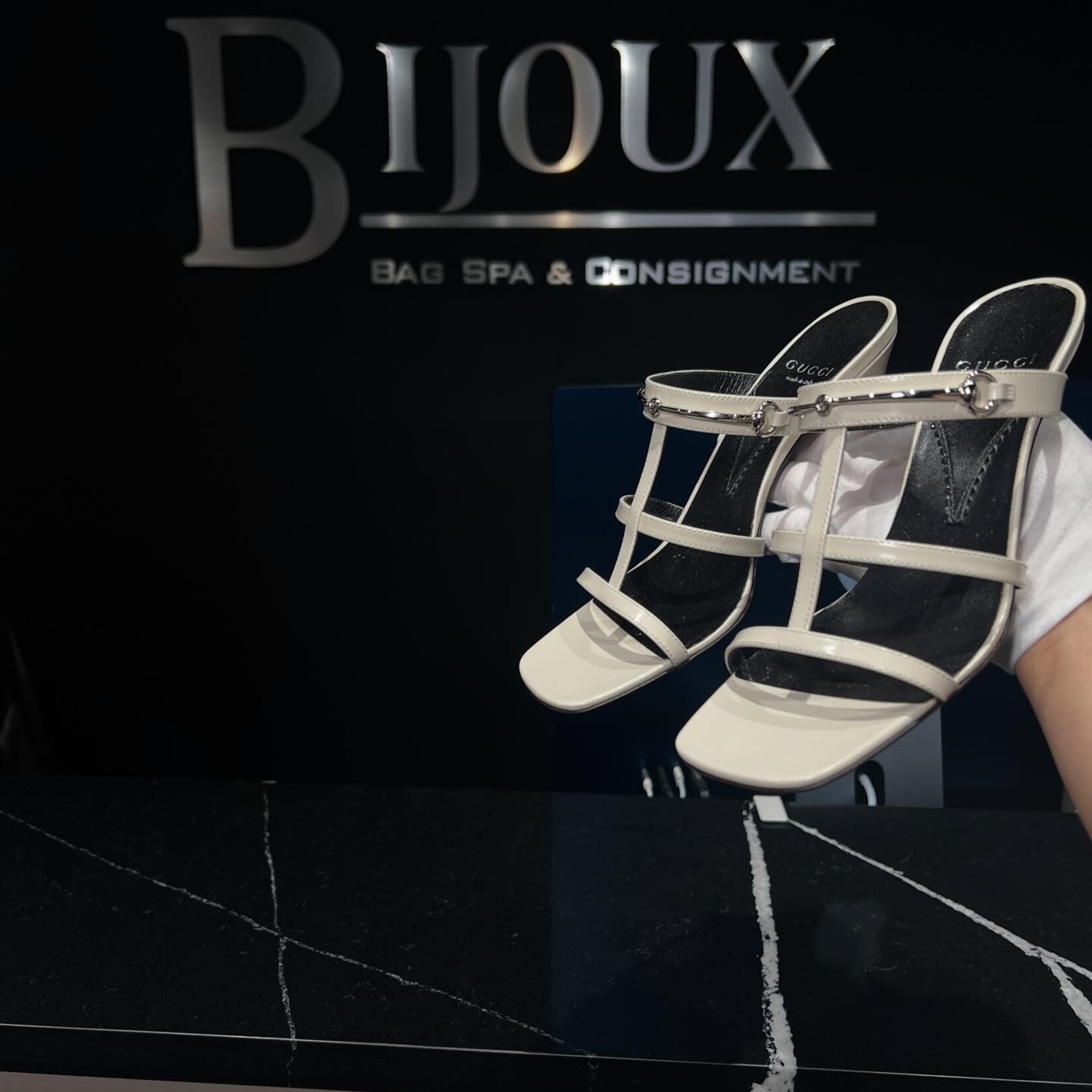 Gucci Gucci White Regent Horsebit Sandals 36.5