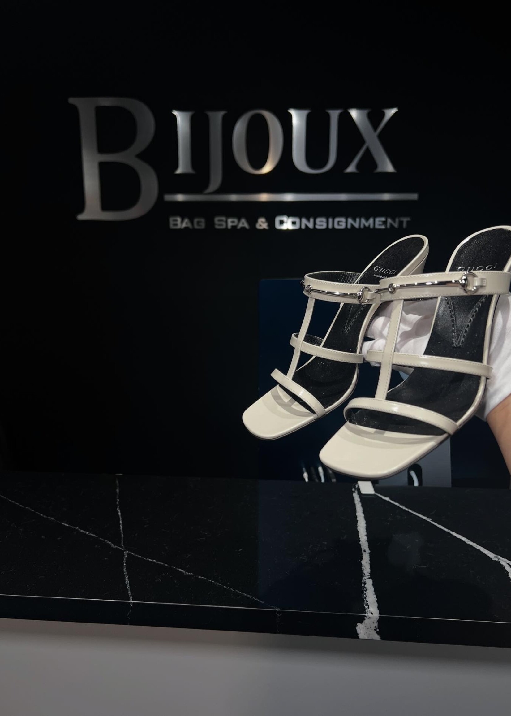 Gucci Gucci White Regent Horsebit Sandals 36.5