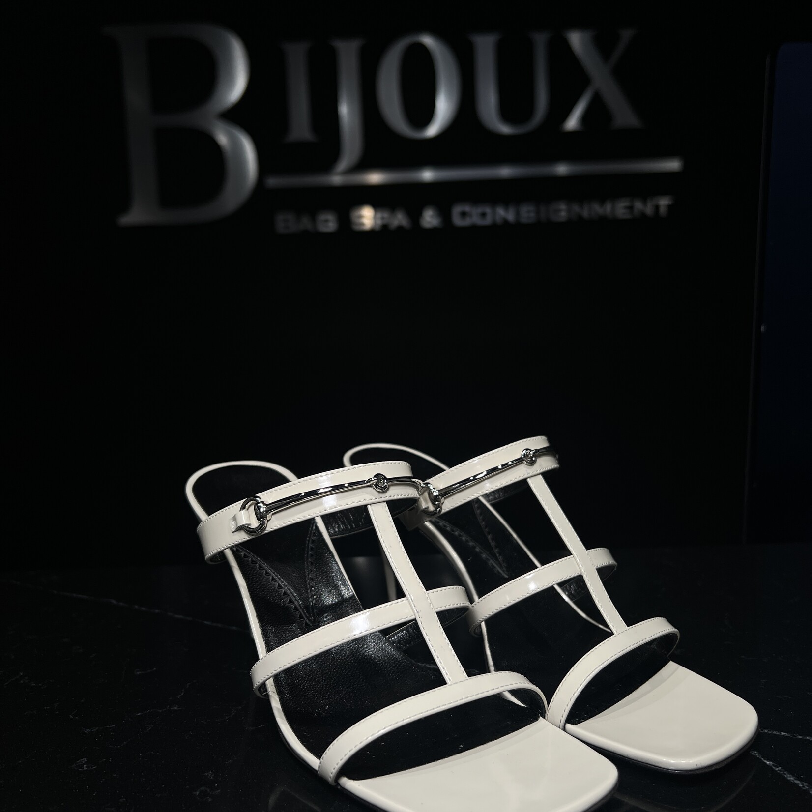 Gucci Gucci White Regent Horsebit Sandals 36.5