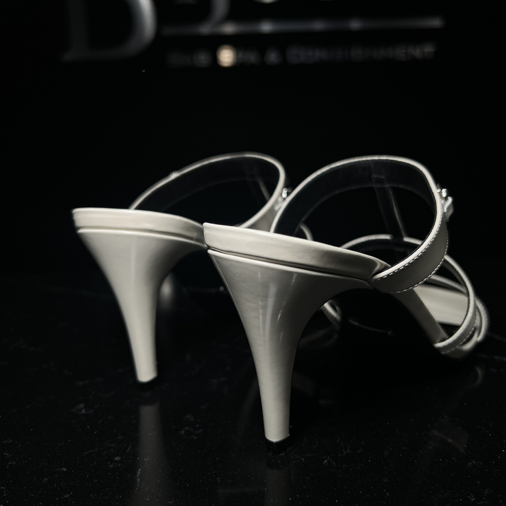 Gucci Gucci White Regent Horsebit Sandals 36.5