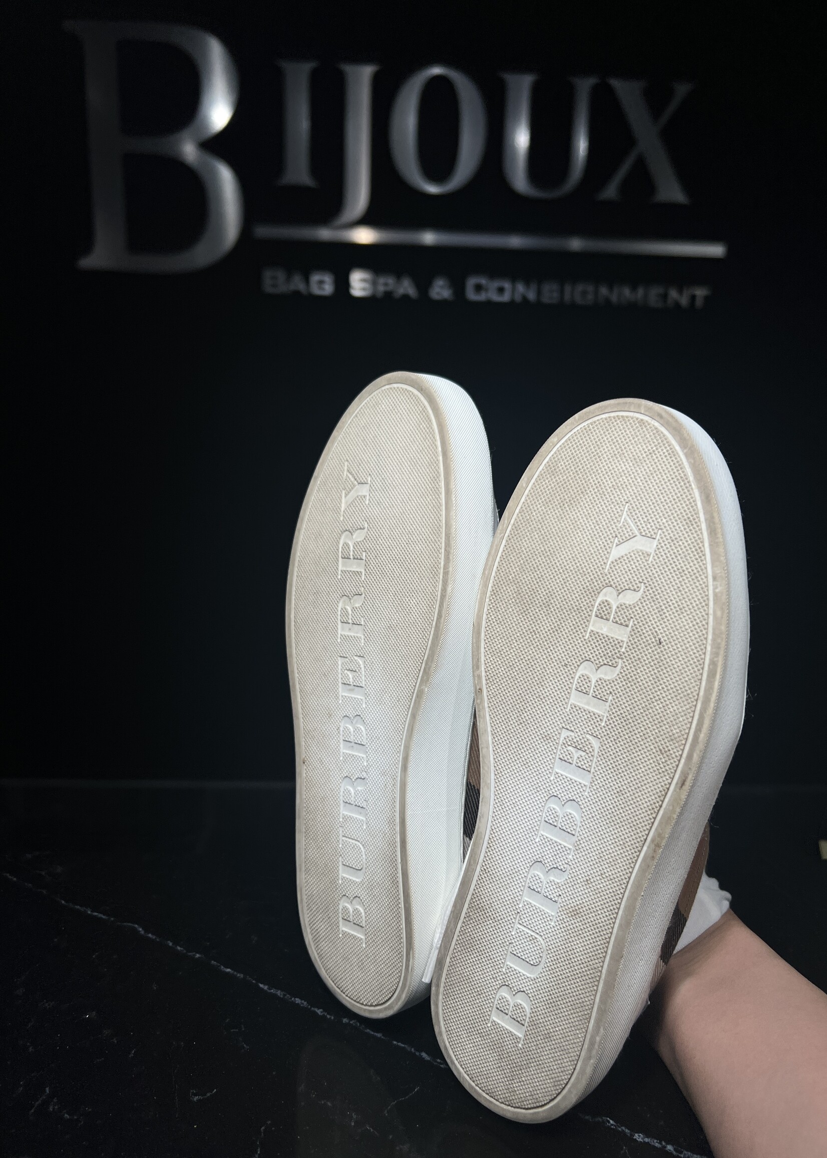 Burberry SOLD - Burberry House Check Sneakers 36.5