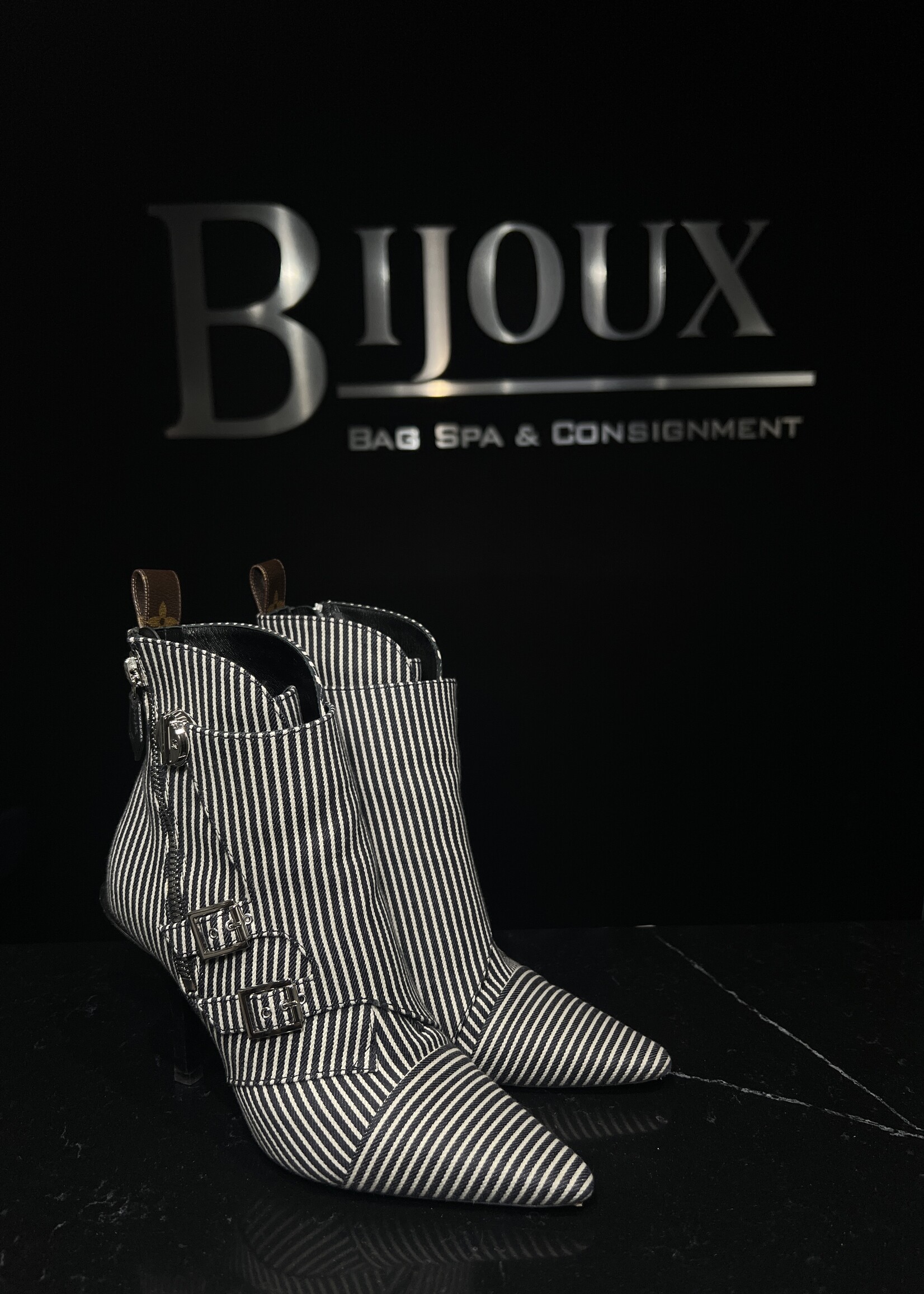 Louis Vuitton Louis Vuitton Canvas Stripped Janet Boots 38
