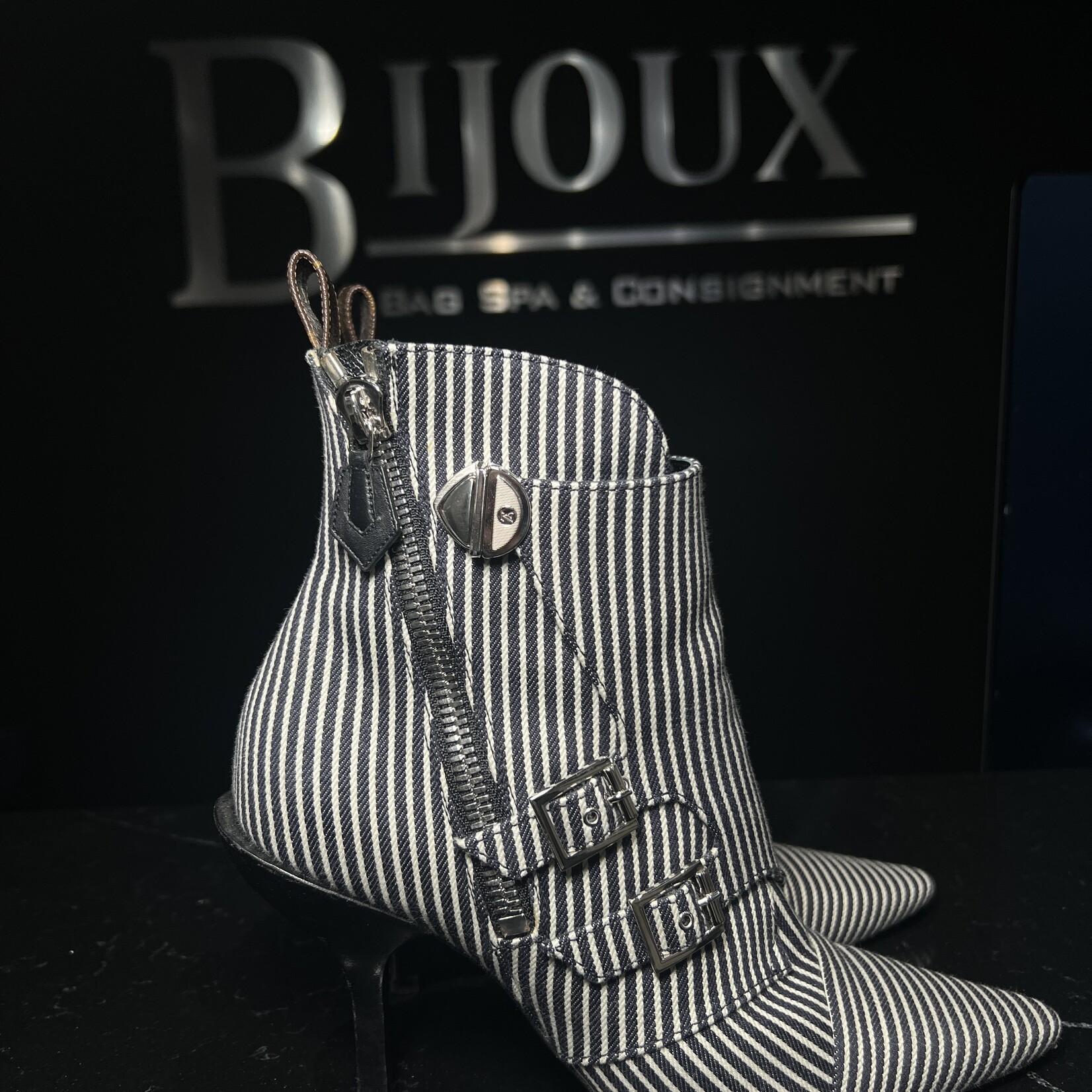 Louis Vuitton Louis Vuitton Canvas Stripped Janet Boots 38