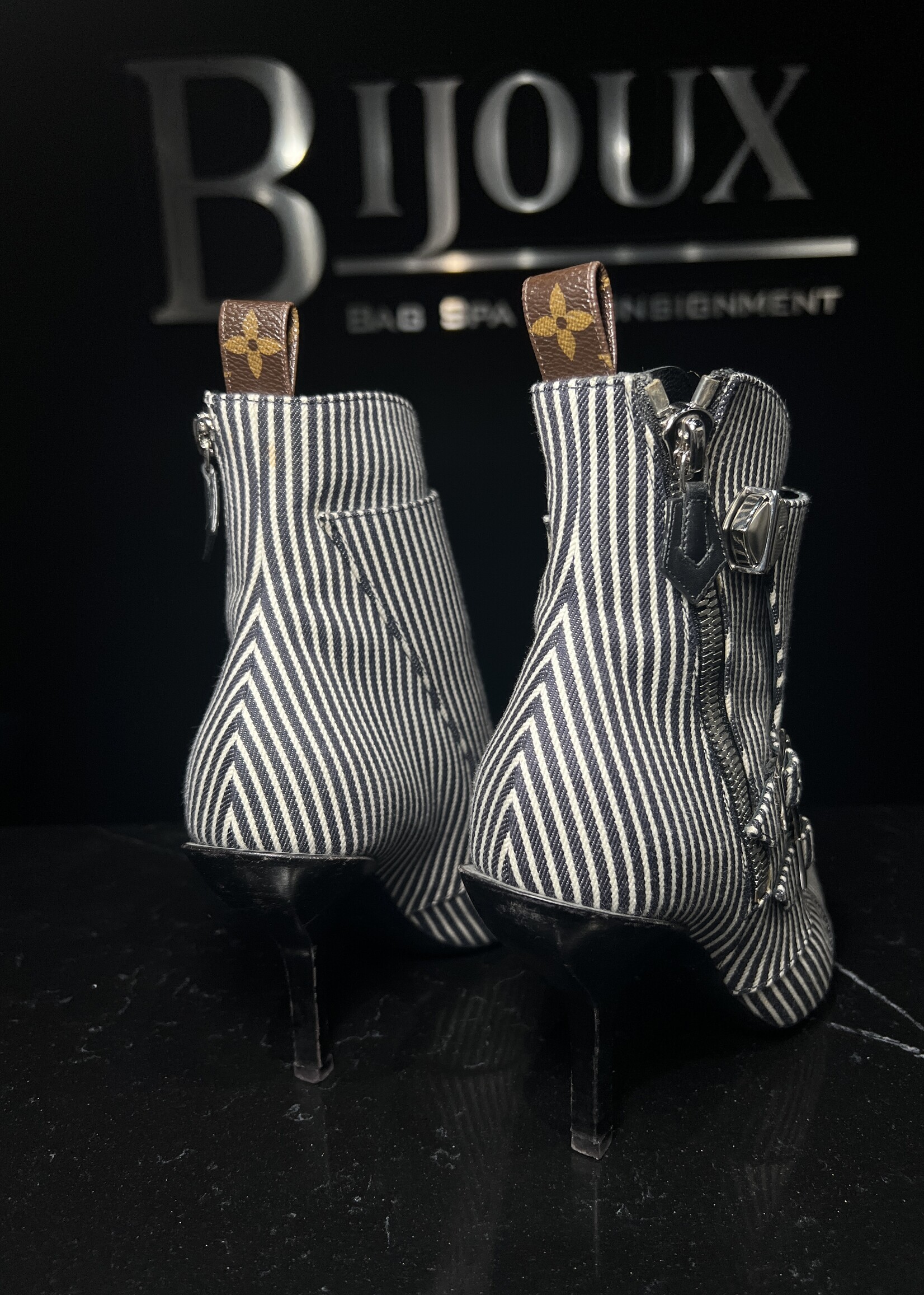 Louis Vuitton Louis Vuitton Canvas Stripped Janet Boots 38