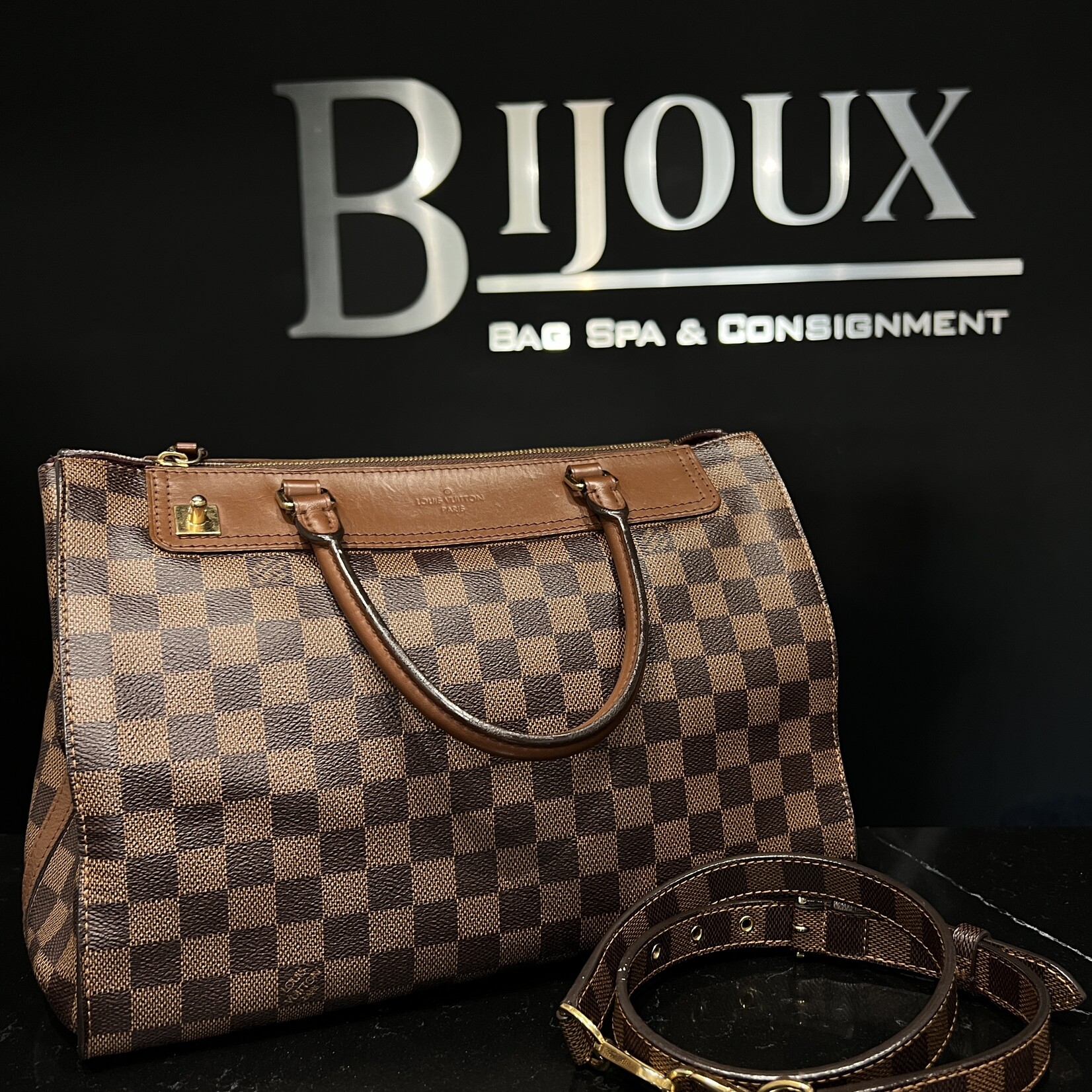 Louis Vuitton Louis Vuitton Neo Greenwich