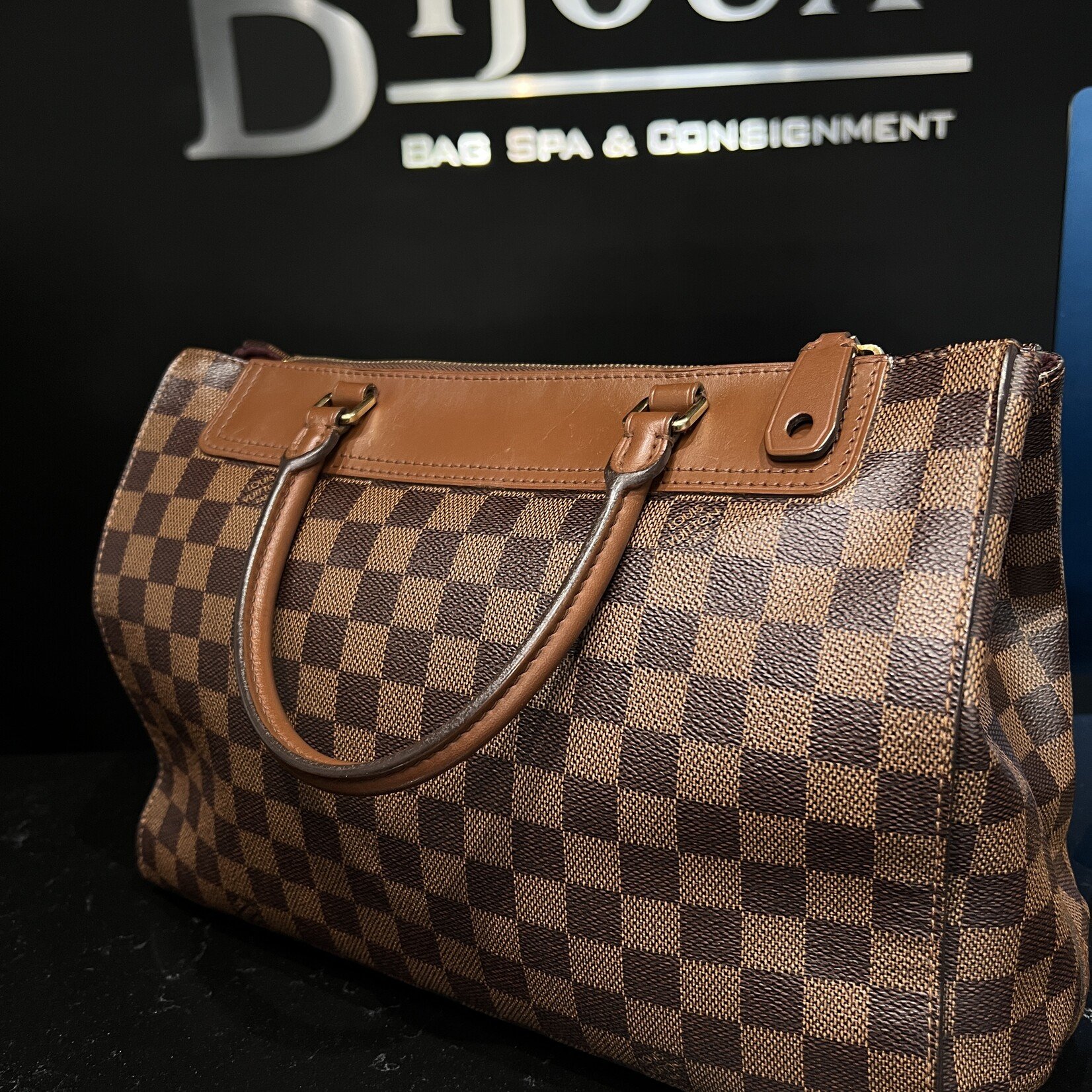 Louis Vuitton Louis Vuitton Neo Greenwich