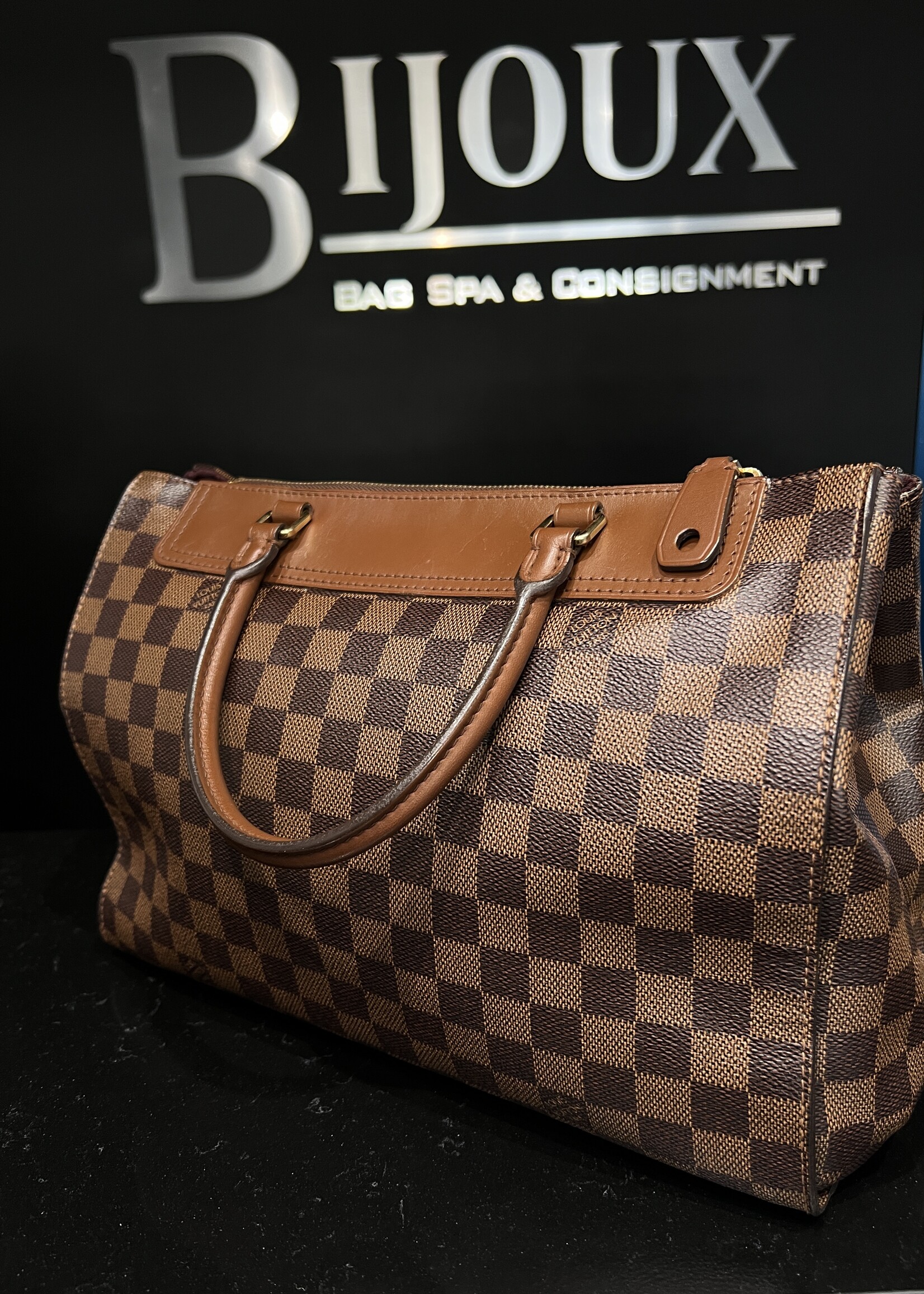 Louis Vuitton SOLD - Louis Vuitton Neo Greenwich