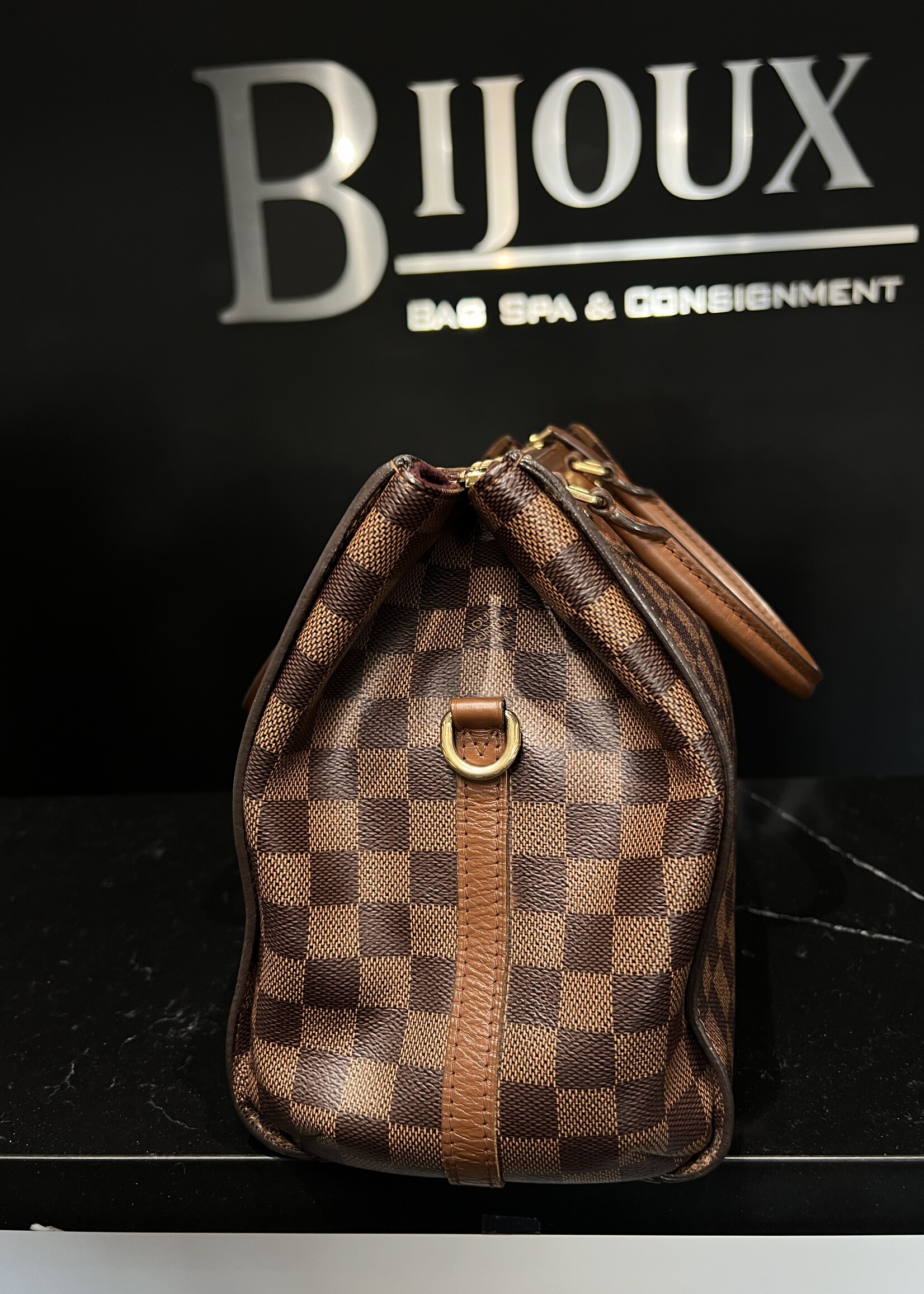 Louis Vuitton SOLD - Louis Vuitton Neo Greenwich