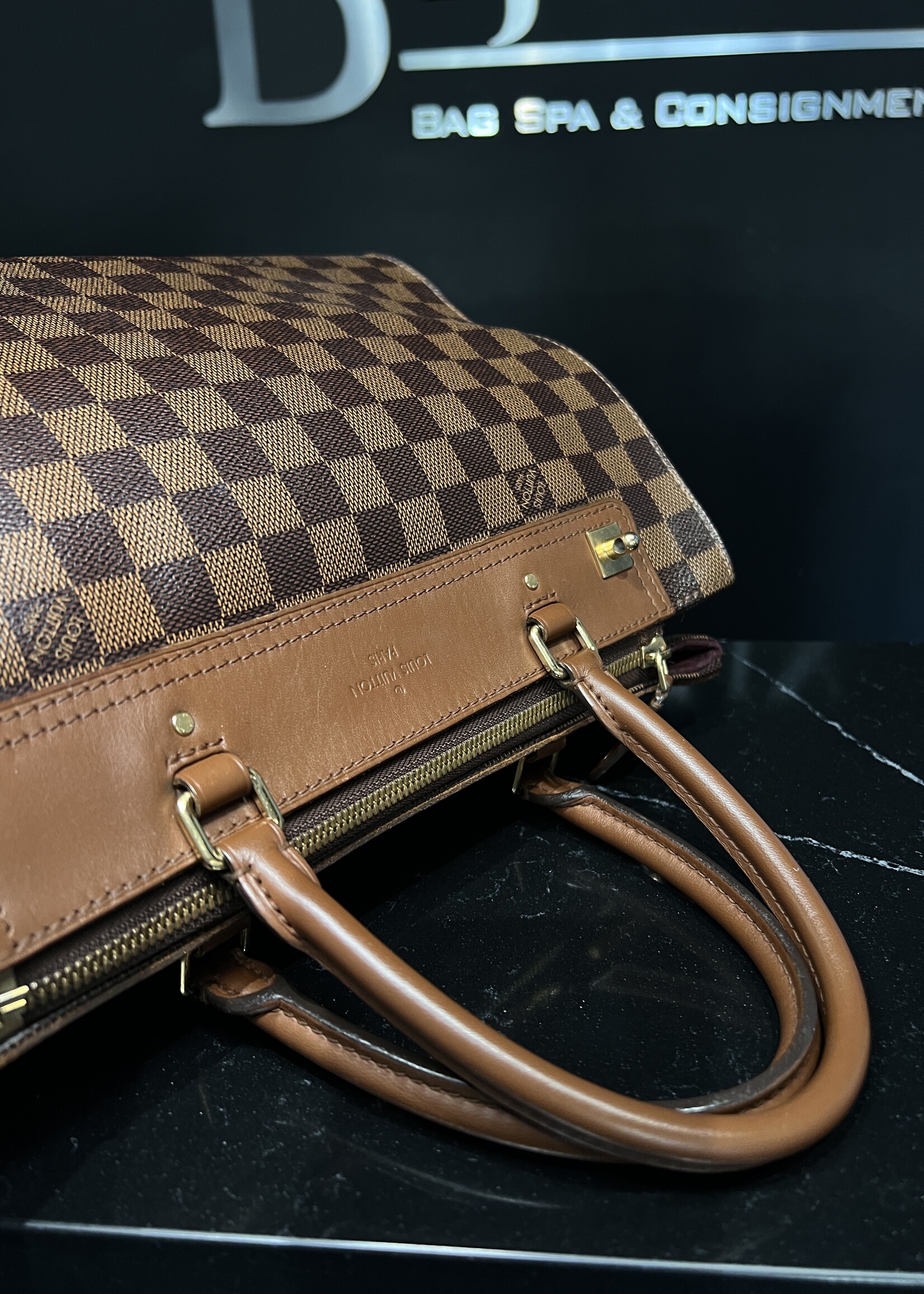 Louis Vuitton Louis Vuitton Neo Greenwich