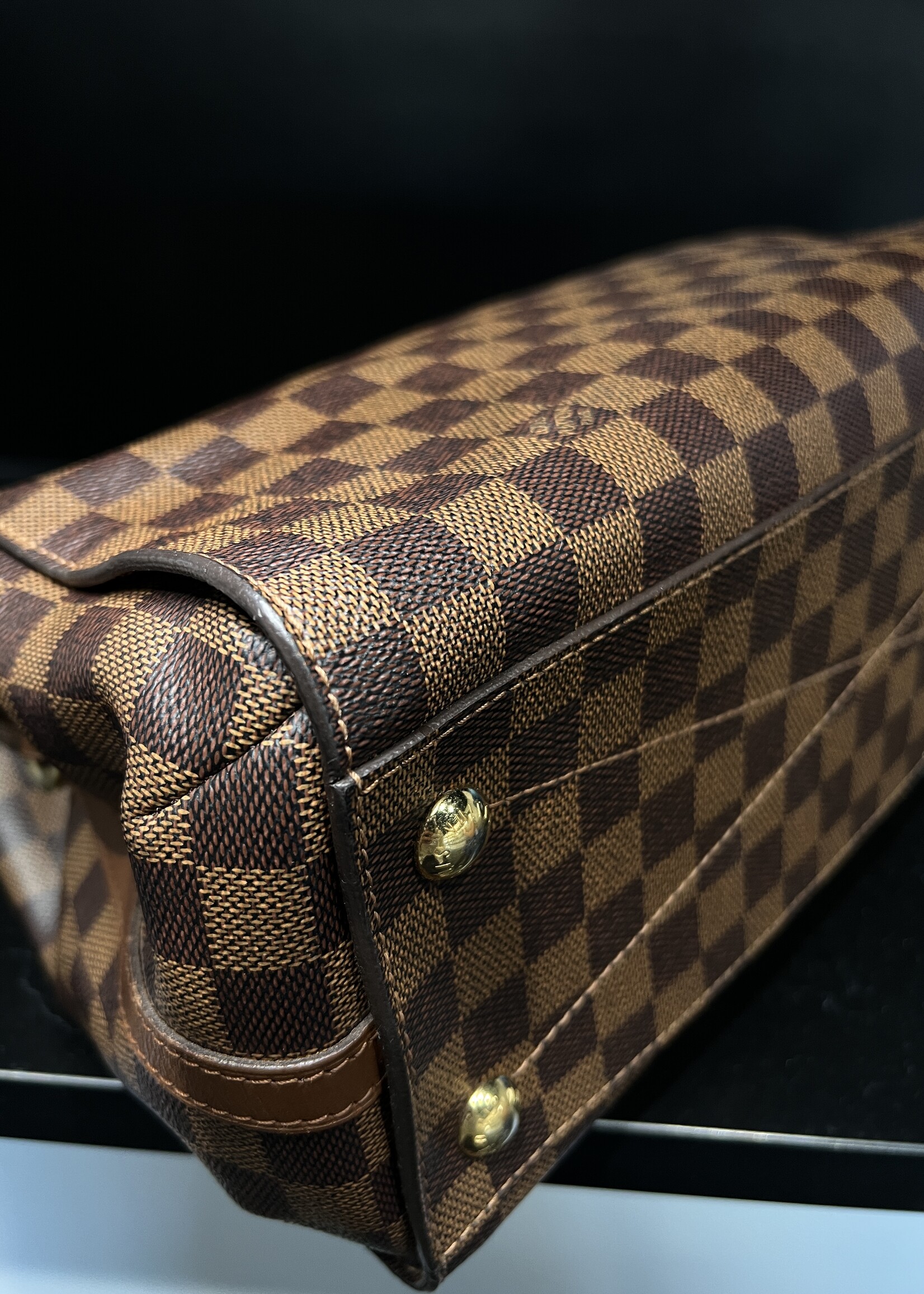 Louis Vuitton SOLD - Louis Vuitton Neo Greenwich