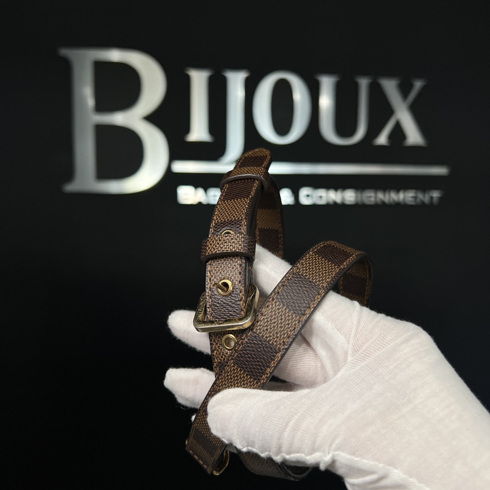 Louis Vuitton Louis Vuitton Neo Greenwich