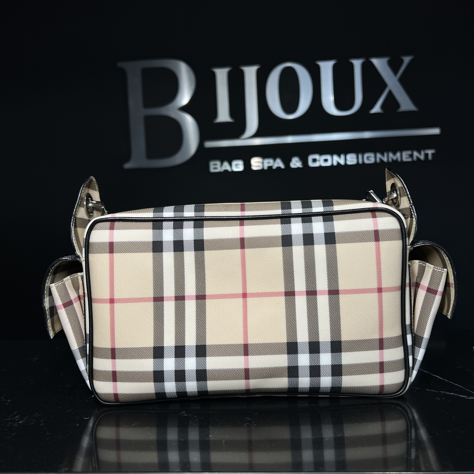 Burberry Burberry Nova Check Shoulder Bag