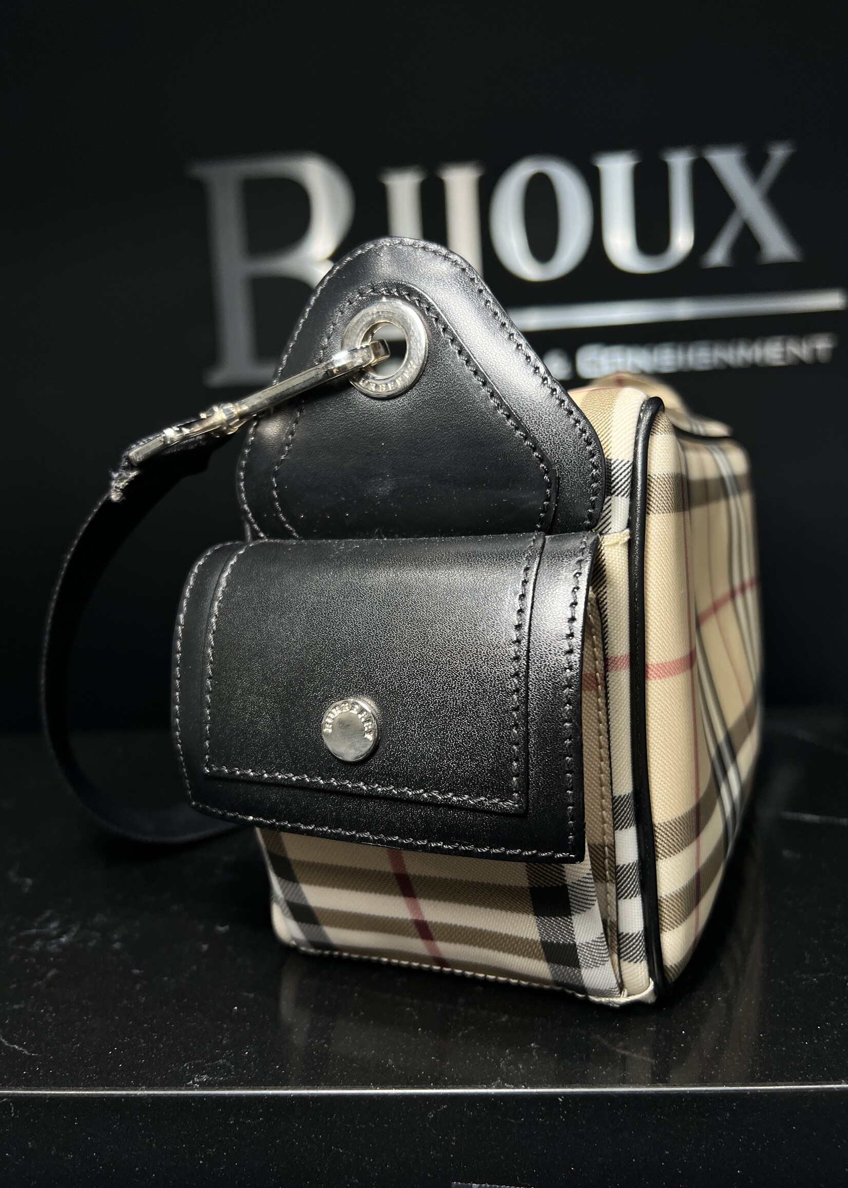 Burberry Burberry Nova Check Shoulder Bag