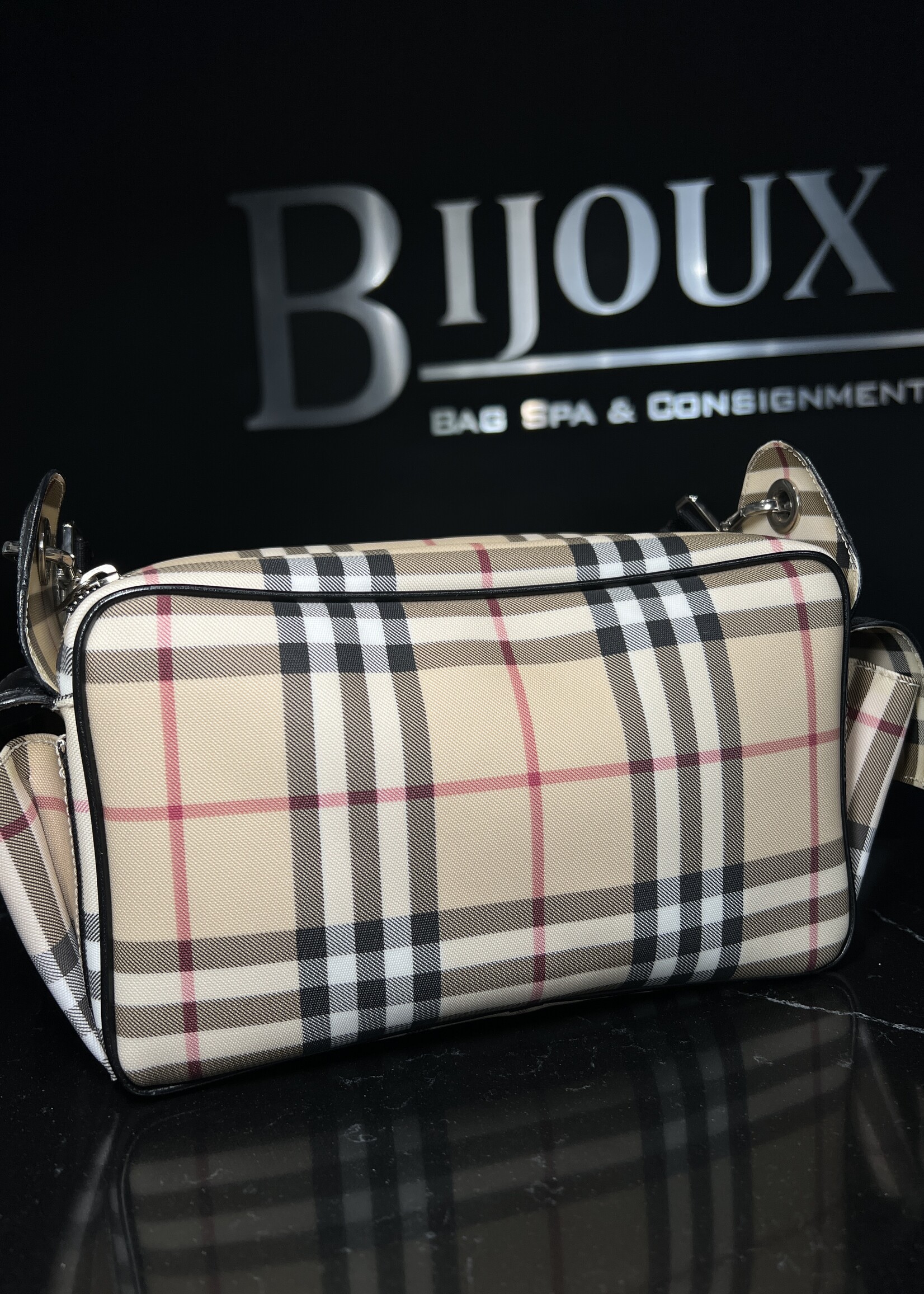 Burberry Burberry Nova Check Shoulder Bag