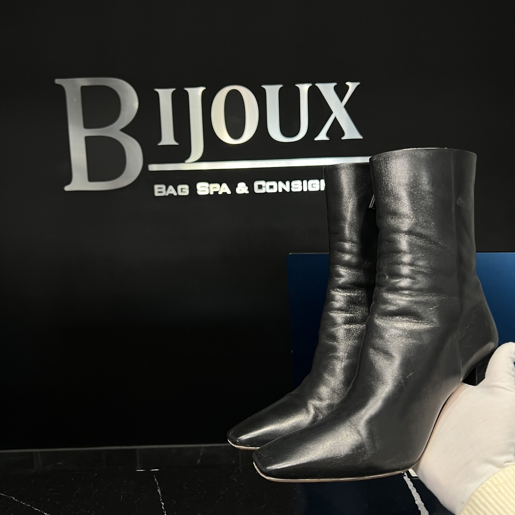 Valentino Valentino Garavani Rockstud Boots 38.5