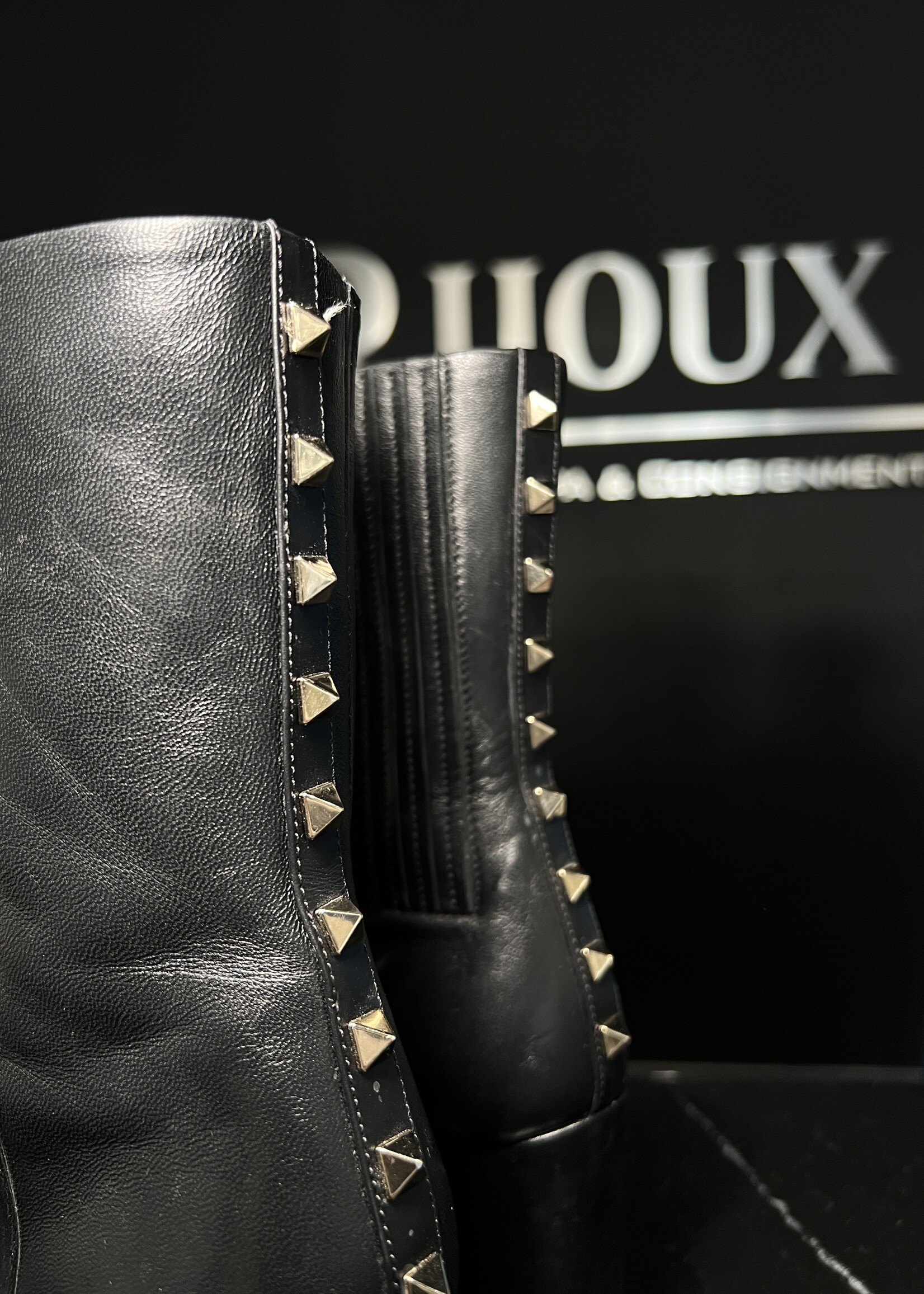 Valentino Valentino Garavani Rockstud Boots 38.5