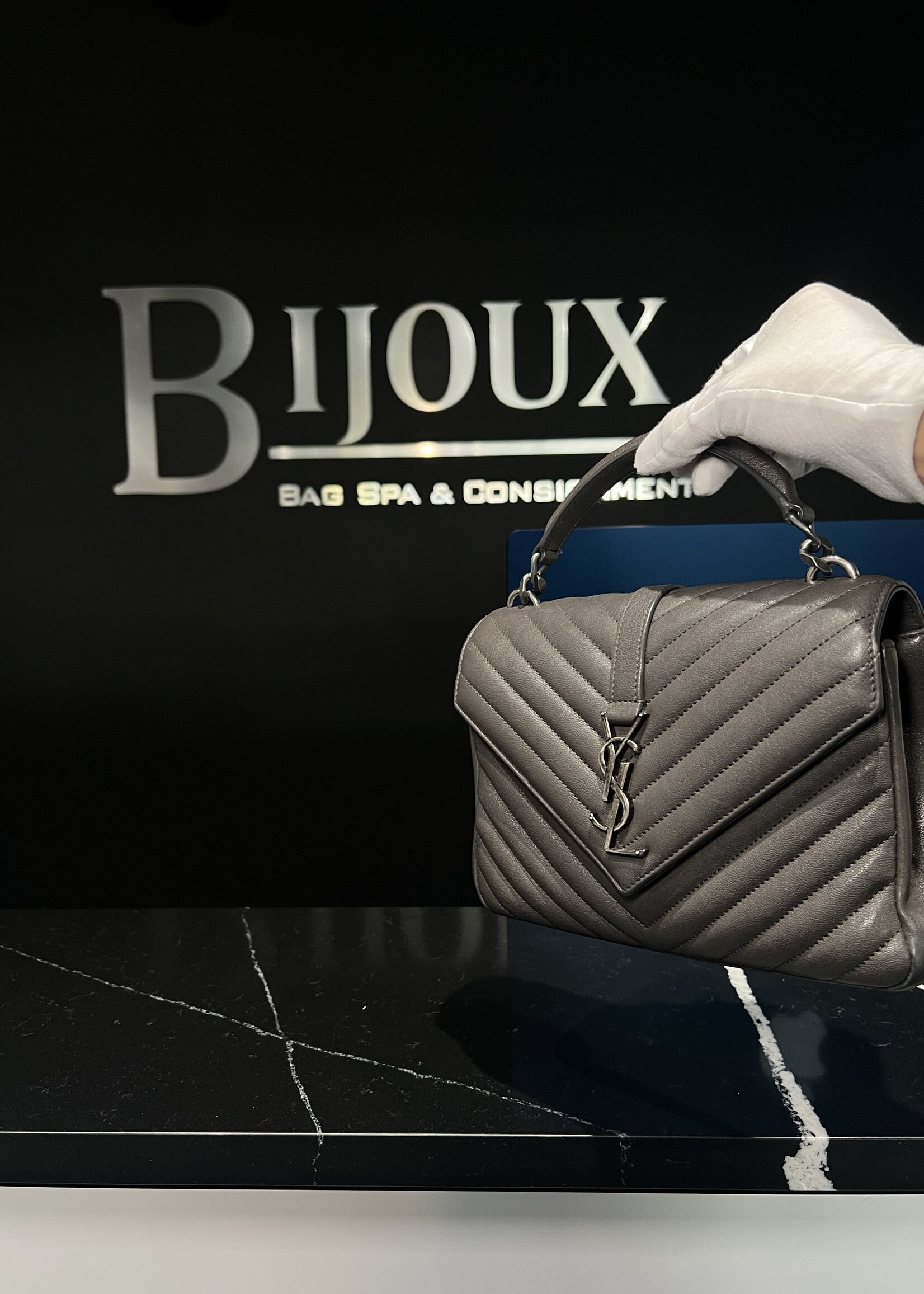 Saint Laurent Saint Laurent College Medium