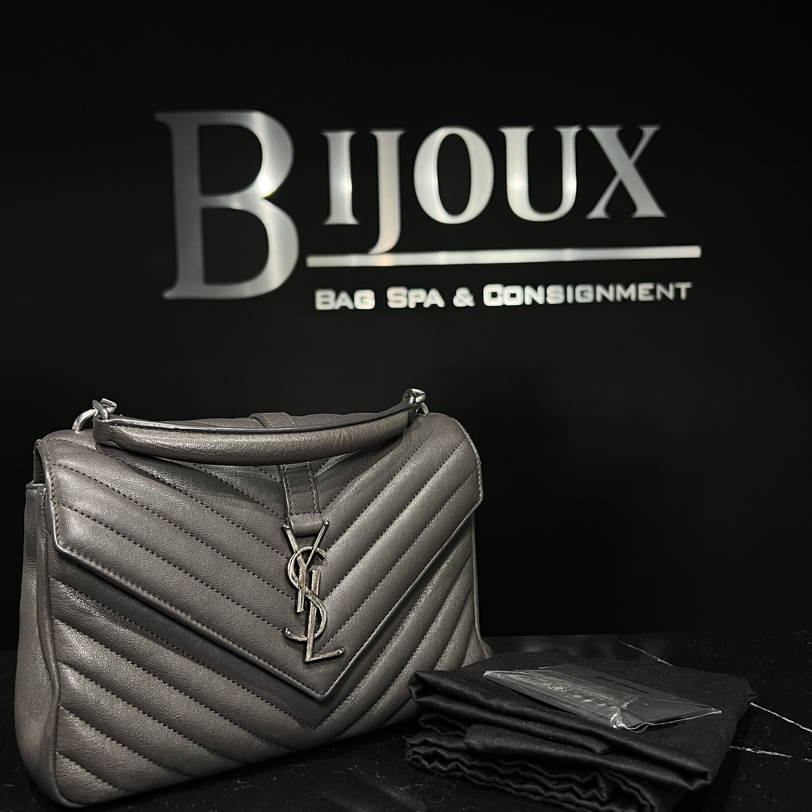 Saint Laurent Saint Laurent College Medium