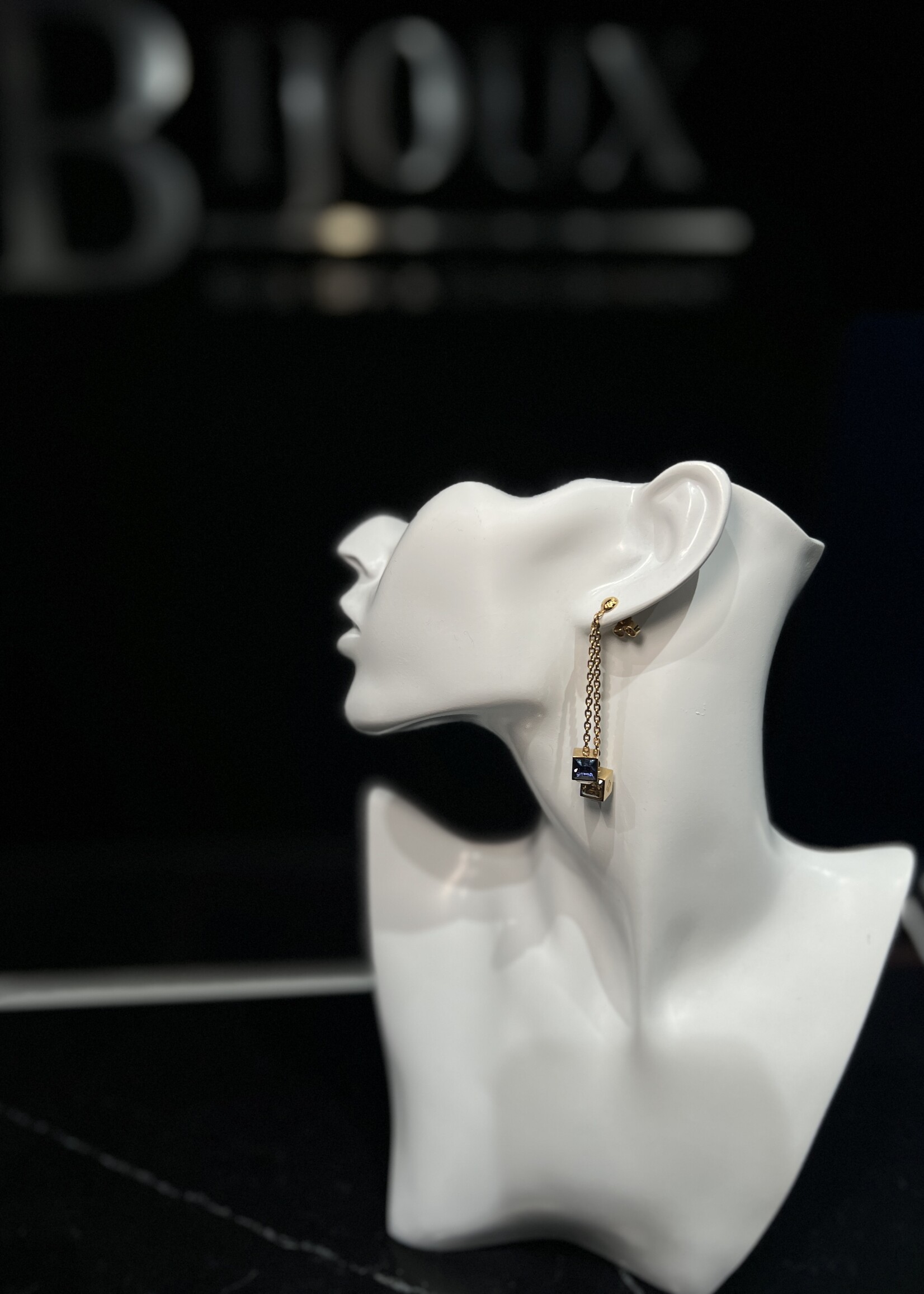 Louis Vuitton Gamble Drop Earrings