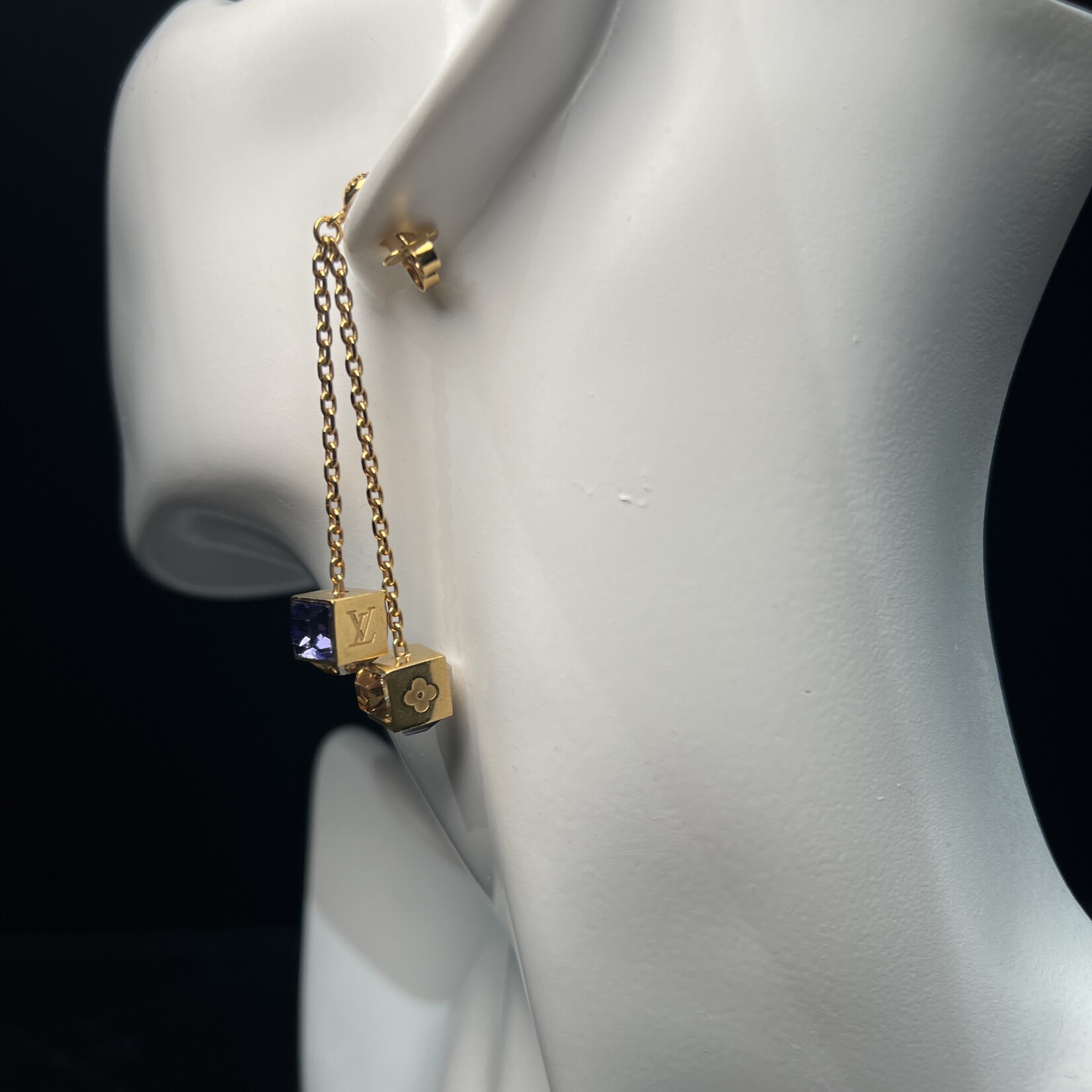 Louis Vuitton Gamble Drop Earrings