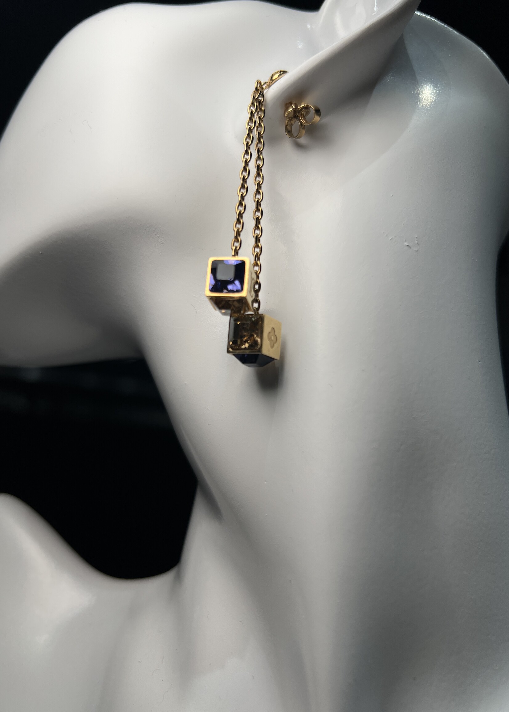 Louis Vuitton Gamble Drop Earrings