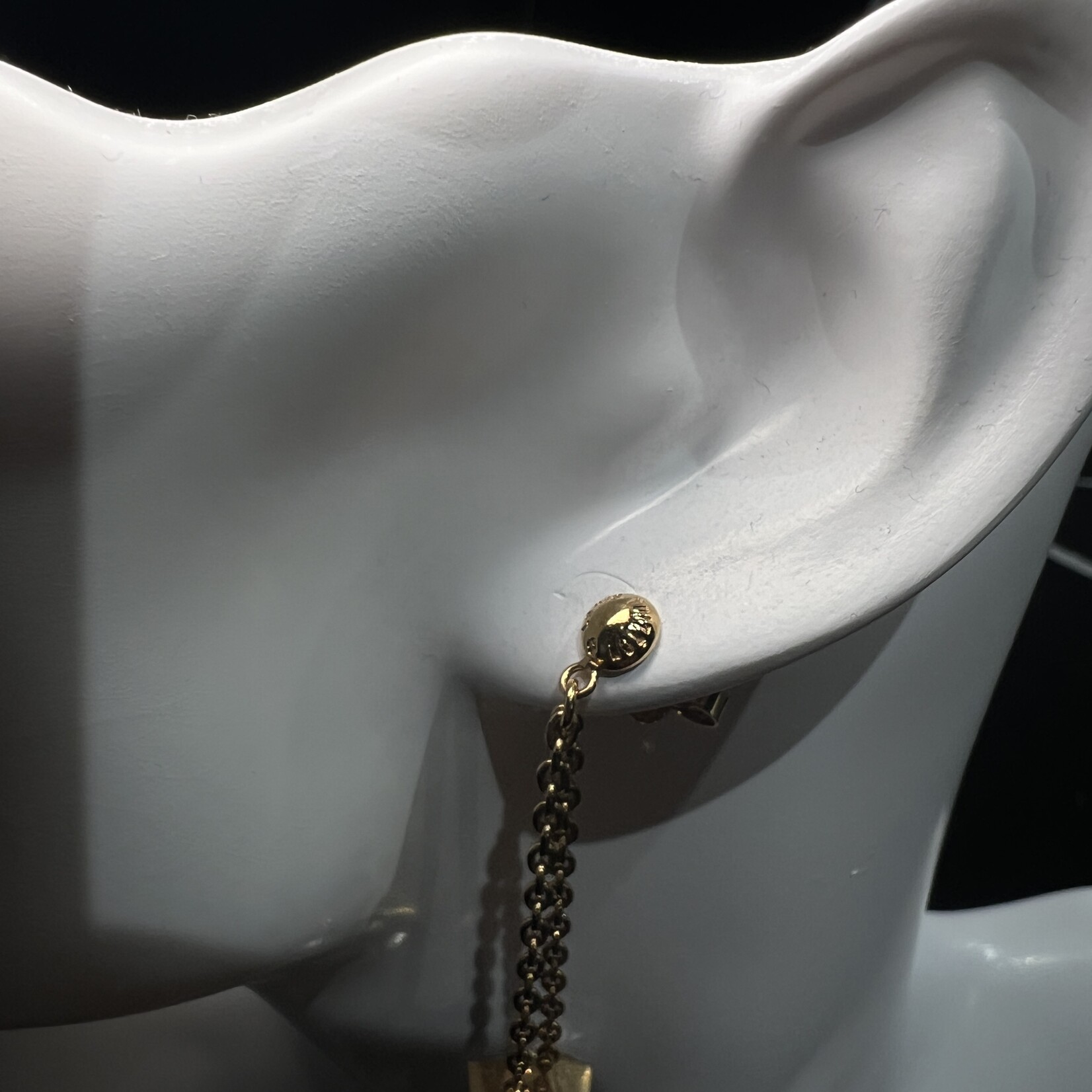 Louis Vuitton Gamble Drop Earrings