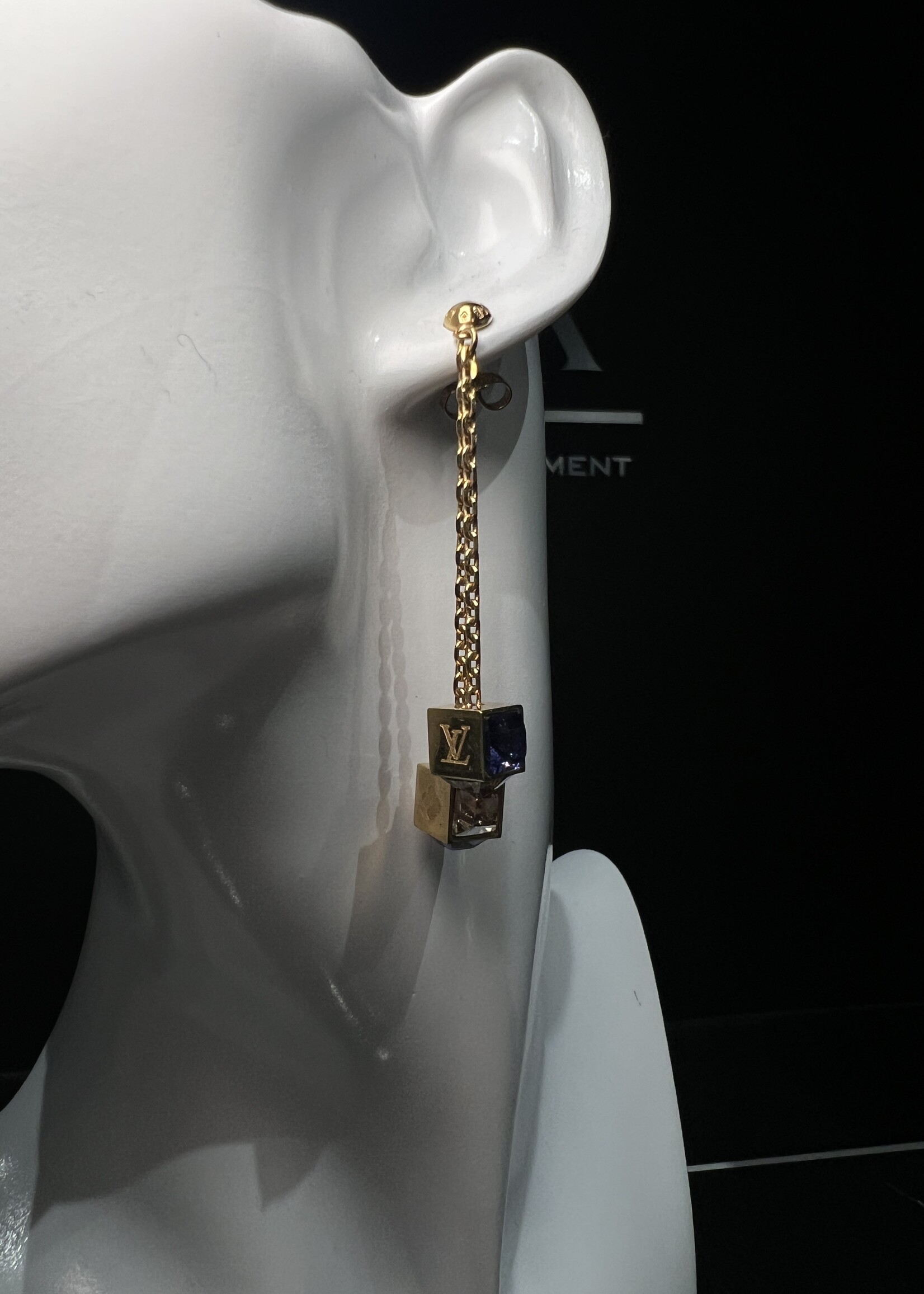 Louis Vuitton Gamble Drop Earrings